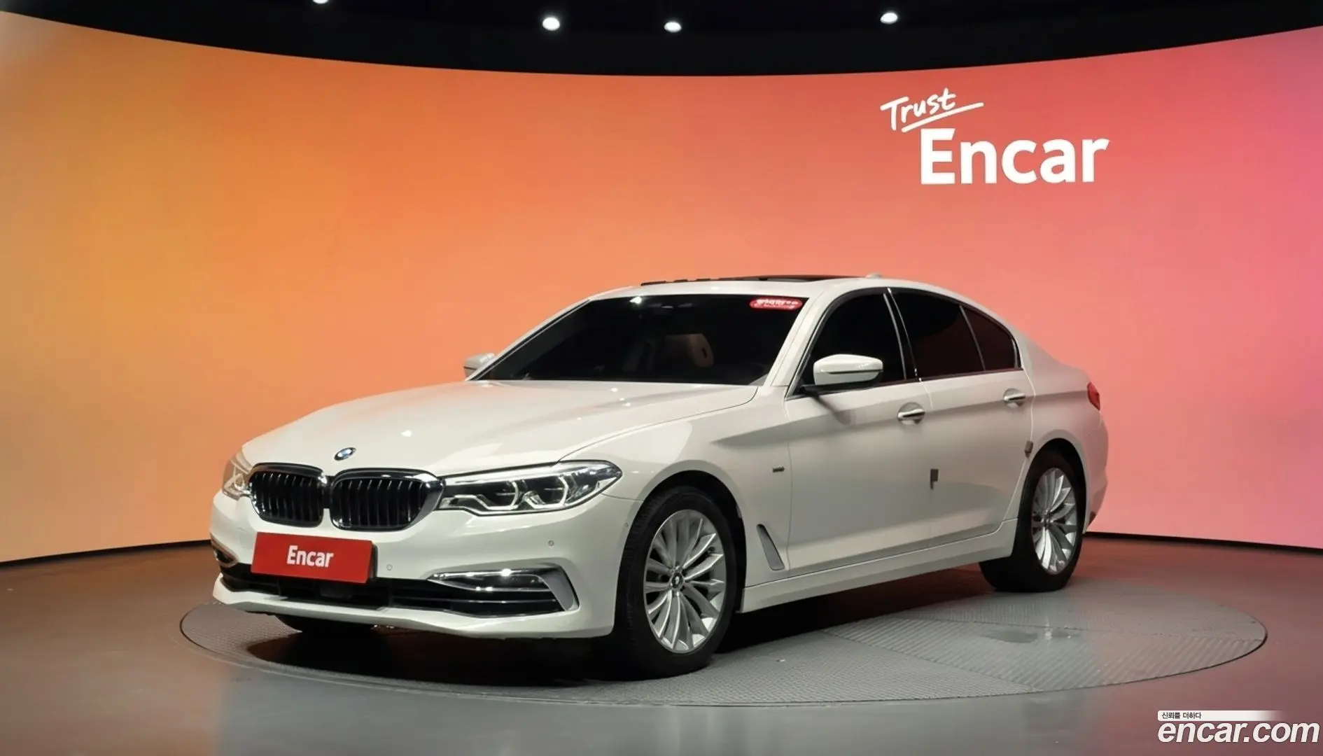 Main__Slider__Photo:5-Series BMW 2018.2-0