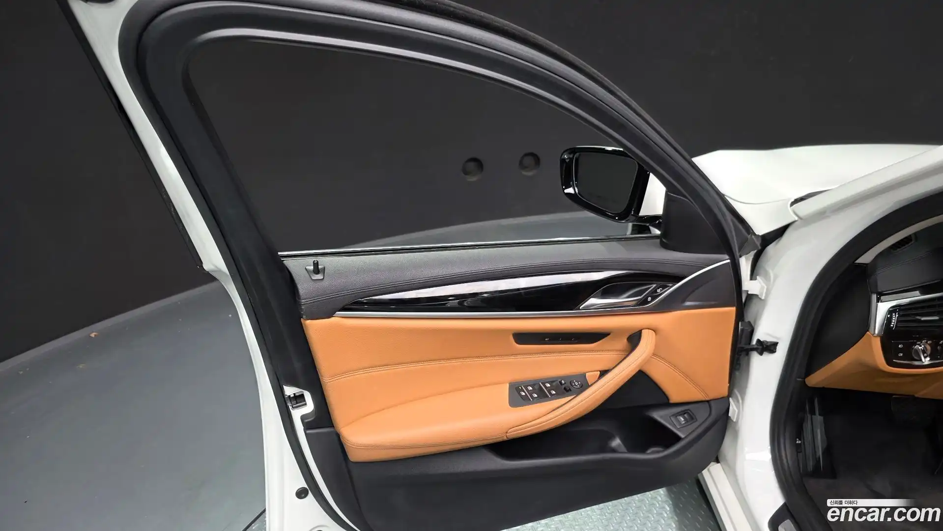 5-Series BMW 2018.2-INNER-034