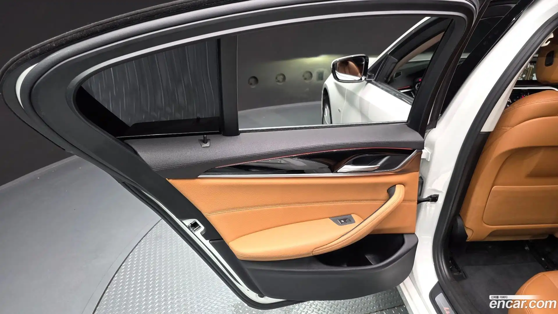 5-Series BMW 2018.2-INNER-035