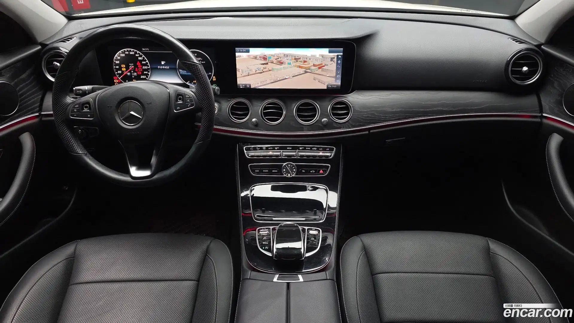 E-Class Mercedes-Benz 2016.10-INNER-007