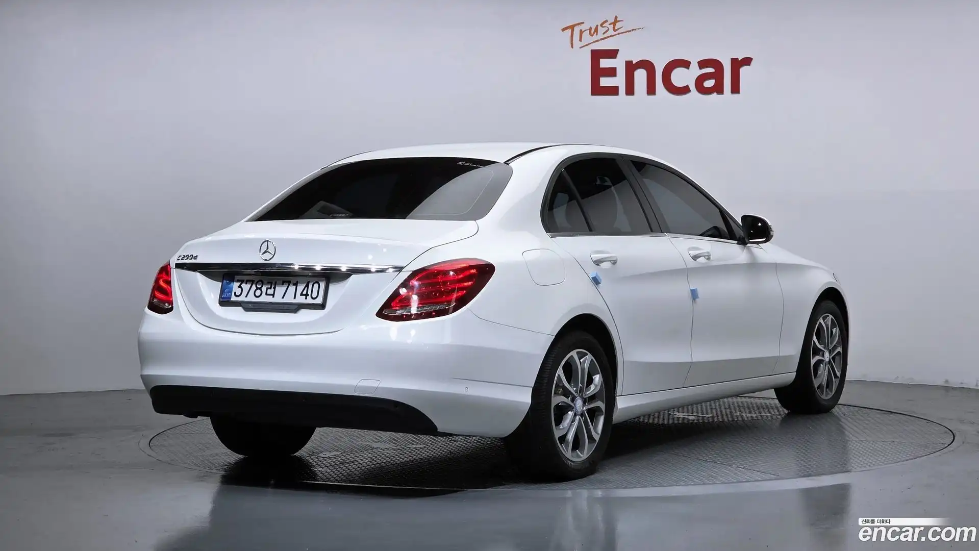 C-Class Mercedes-Benz 2015.9-OUTER-002