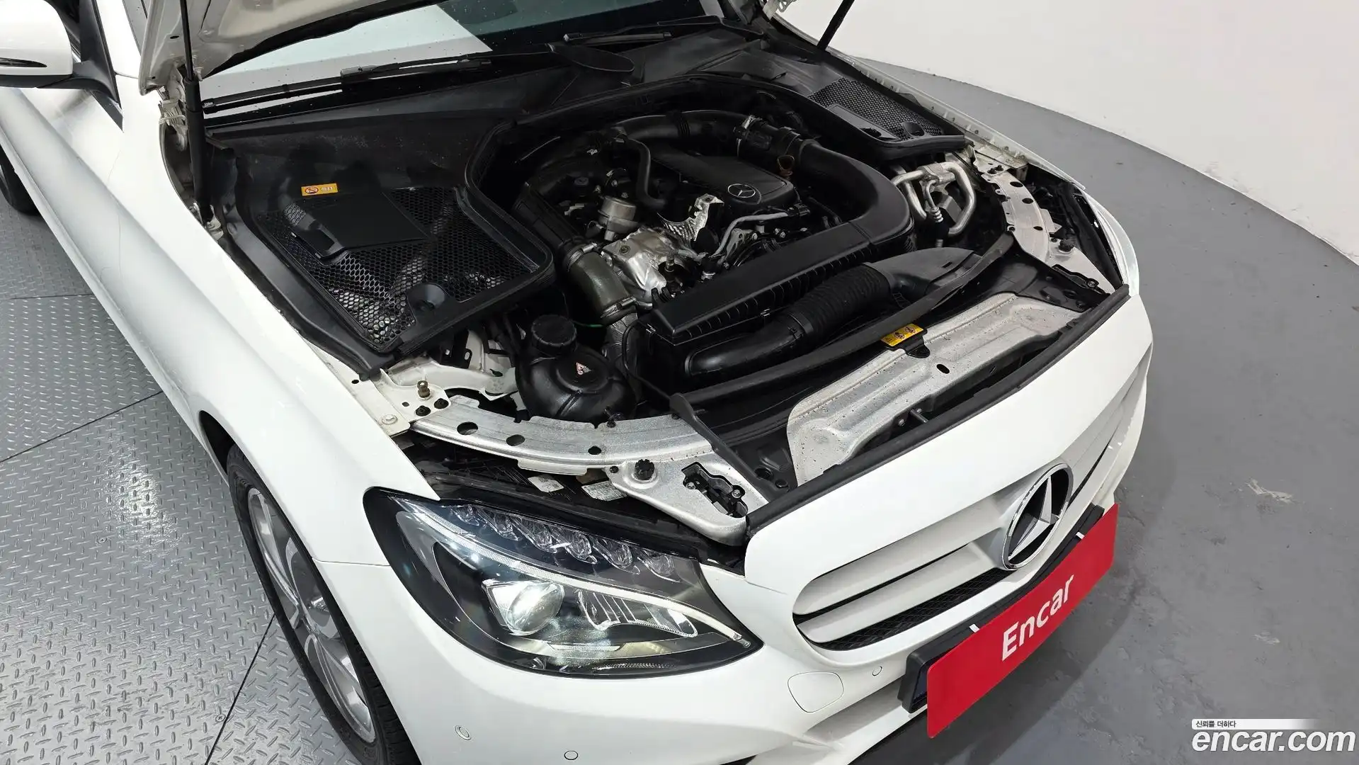 C-Class Mercedes-Benz 2015.9-OUTER-006