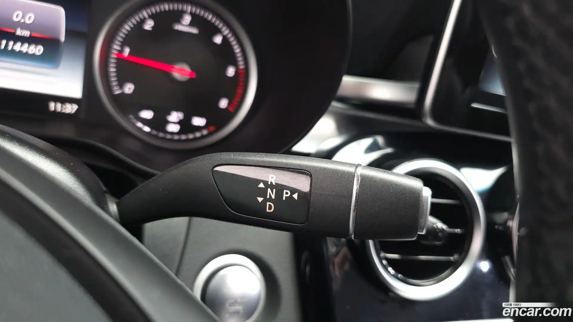 C-Class Mercedes-Benz 2015.9-INNER-009