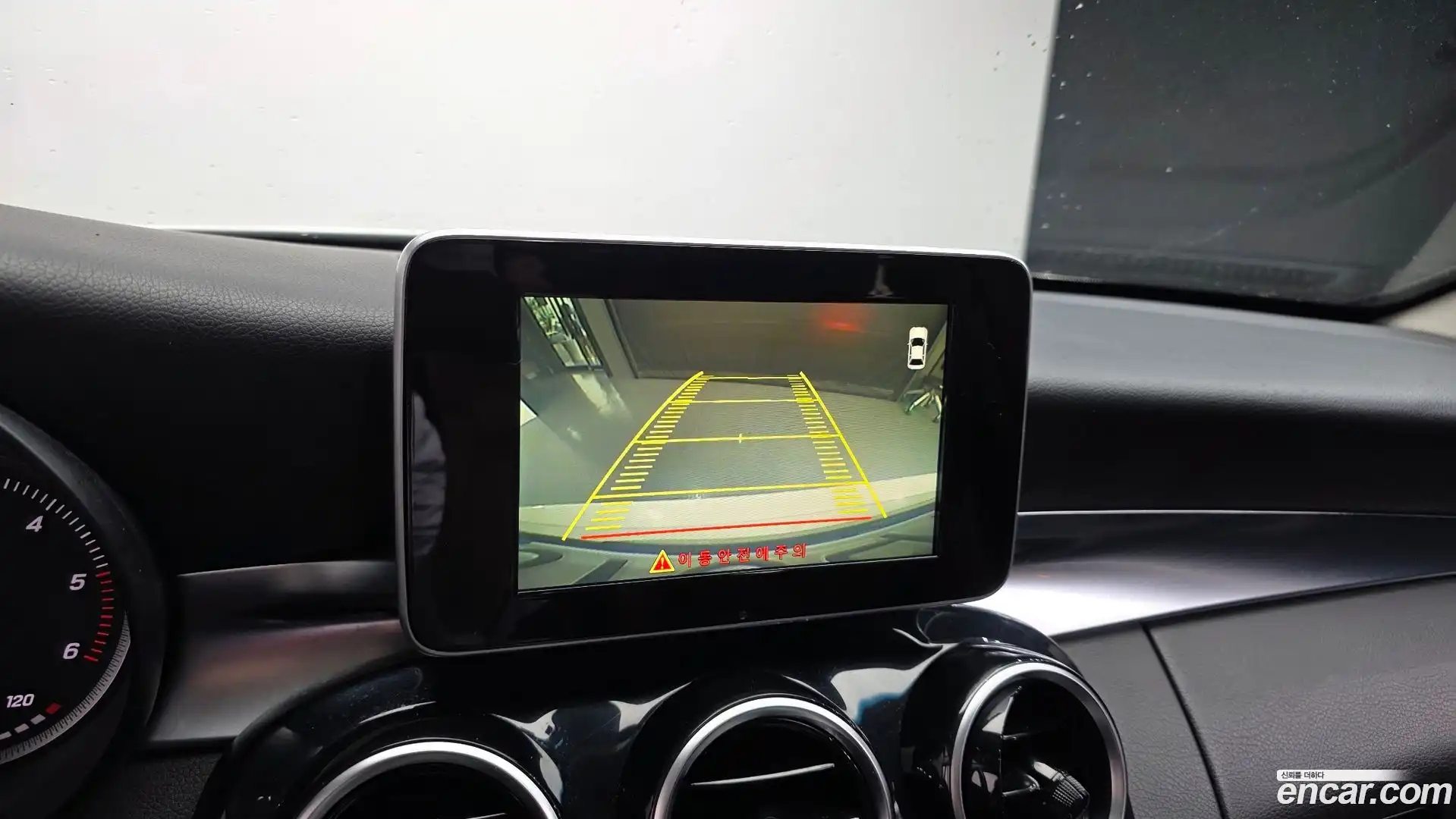 C-Class Mercedes-Benz 2015.9-OPTION-018