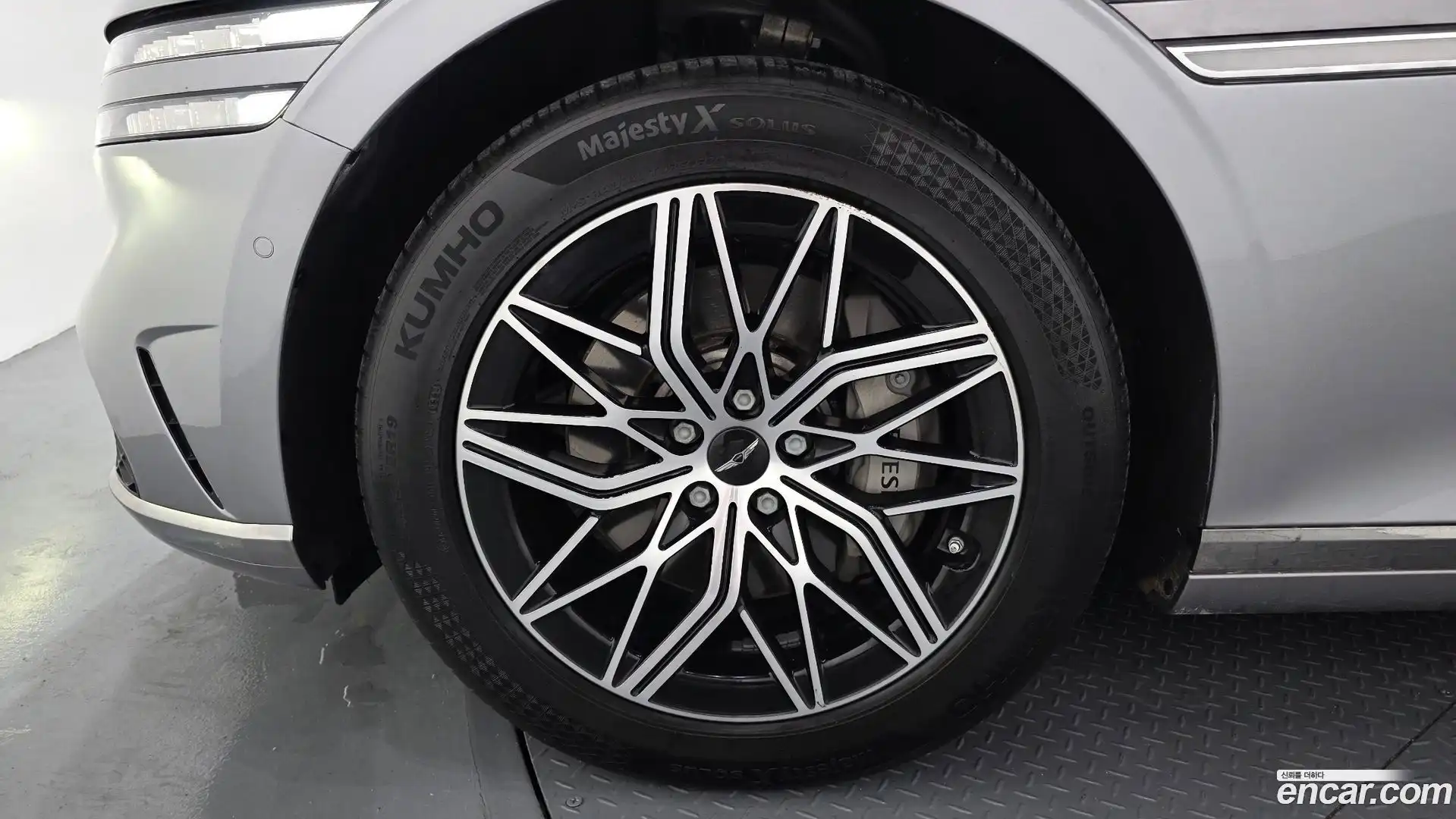G90 Genesis 2022.8-OUTER-005