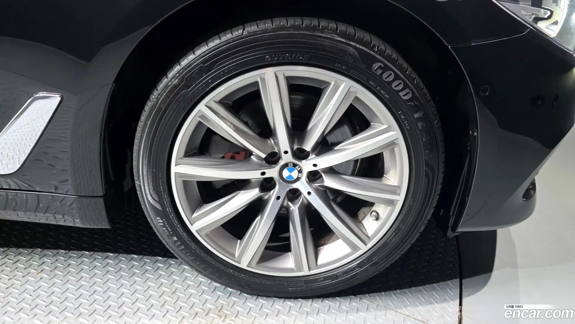 5-Series BMW 2018.8-OUTER-005