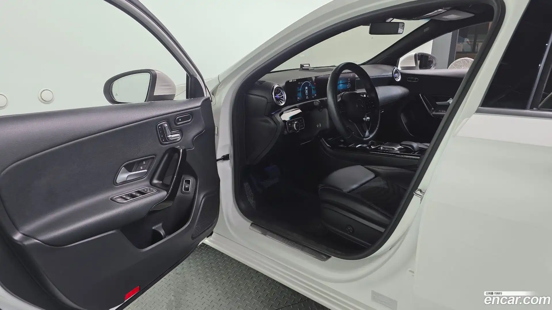 A-Class Mercedes-Benz 2020.4-INNER-010