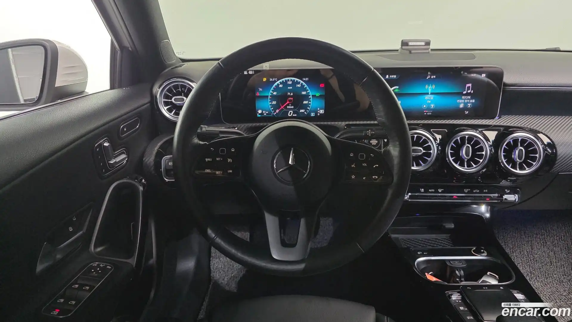 A-Class Mercedes-Benz 2020.4-OPTION-017