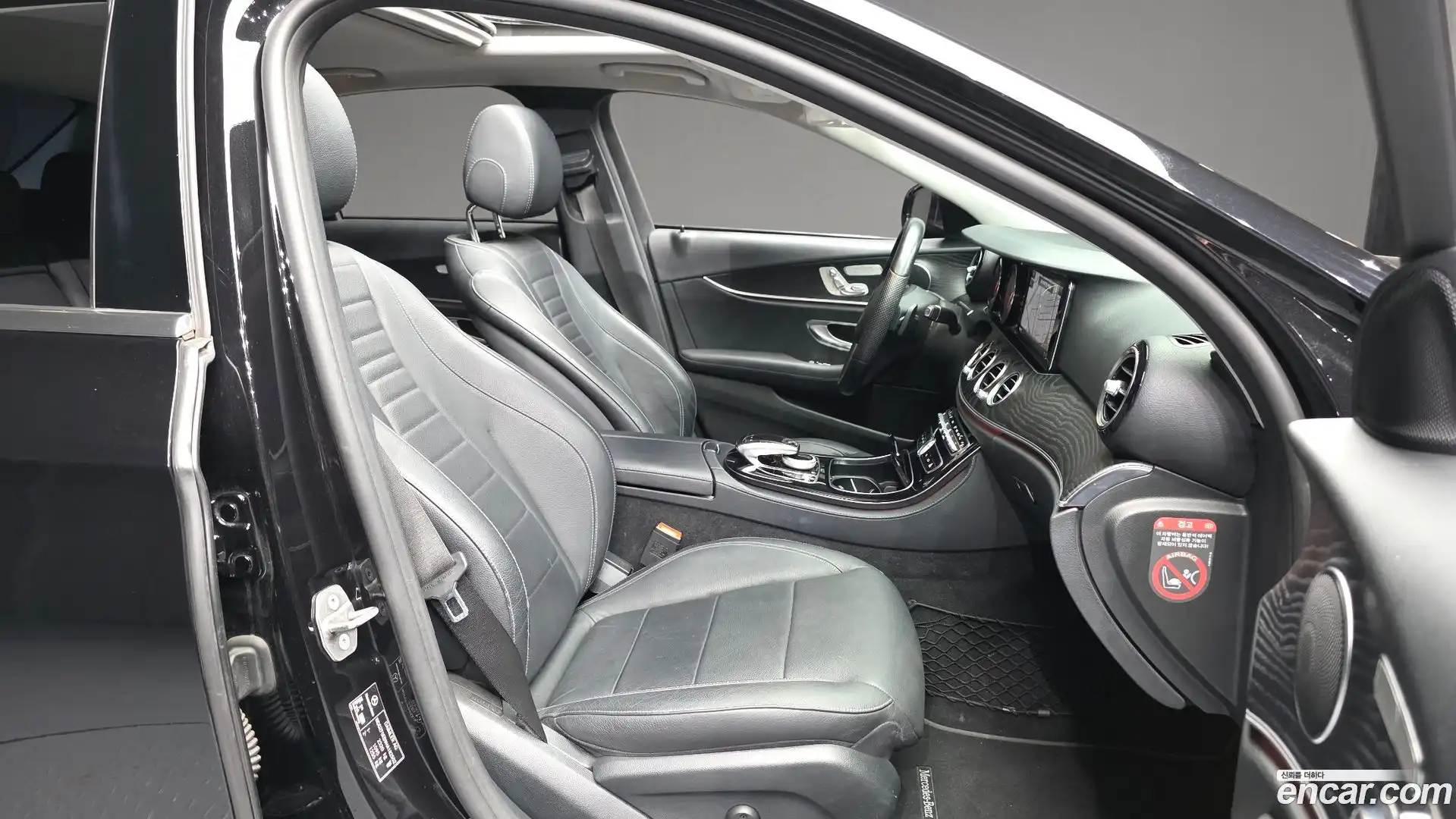 E-Class Mercedes-Benz 2017.3-OPTION-015