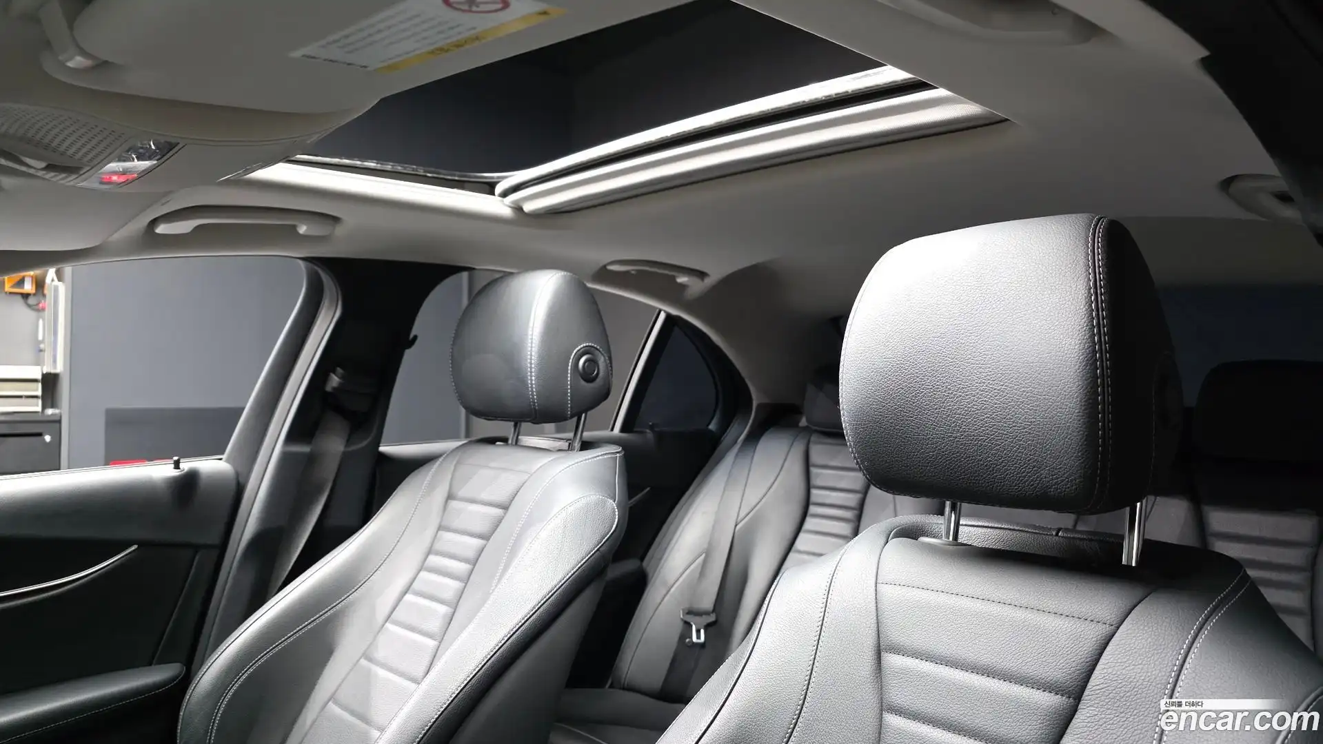 E-Class Mercedes-Benz 2017.3-OPTION-023