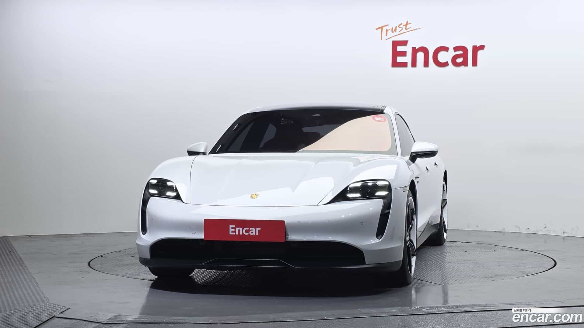 Taycan Porsche 2022.3-OUTER-003