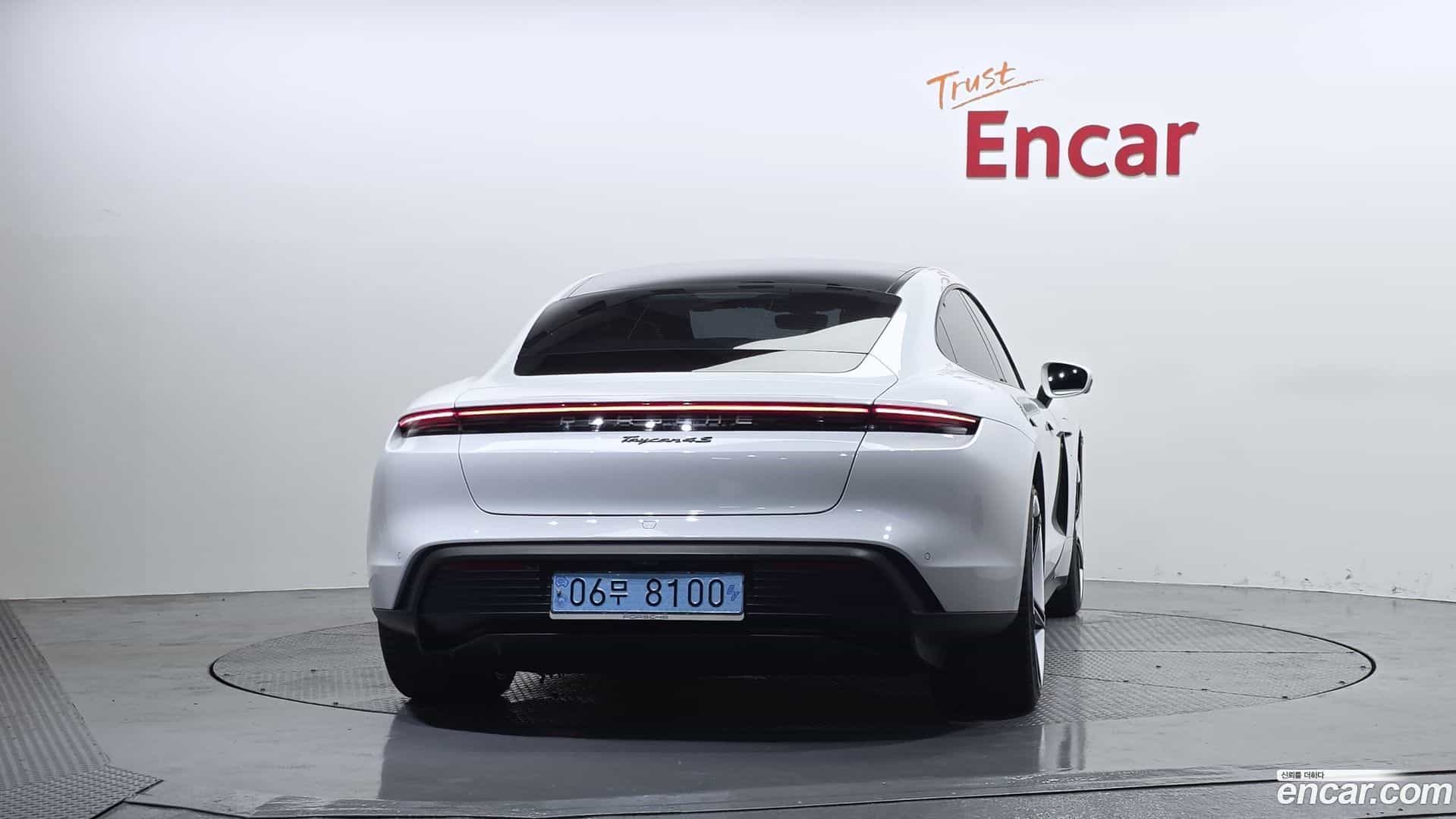 Taycan Porsche 2022.3-OUTER-004