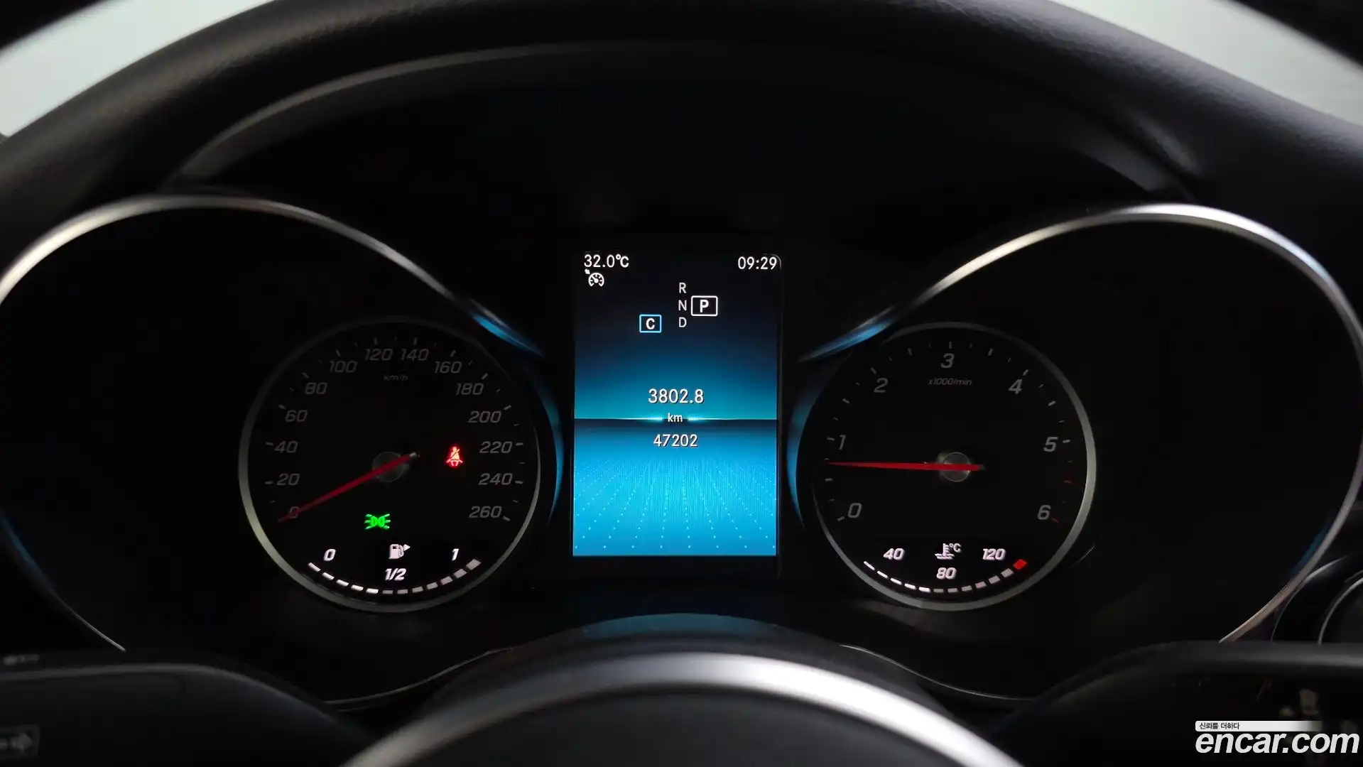 C-Class Mercedes-Benz 2019.6-INNER-008