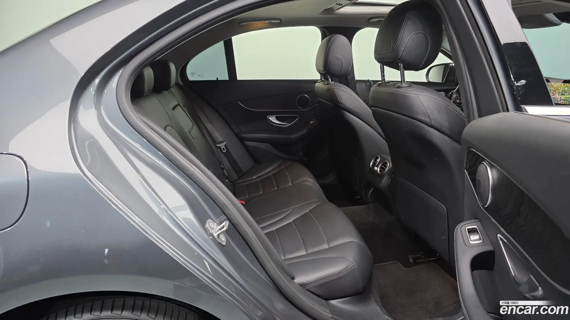 C-Class Mercedes-Benz 2019.6-OPTION-015