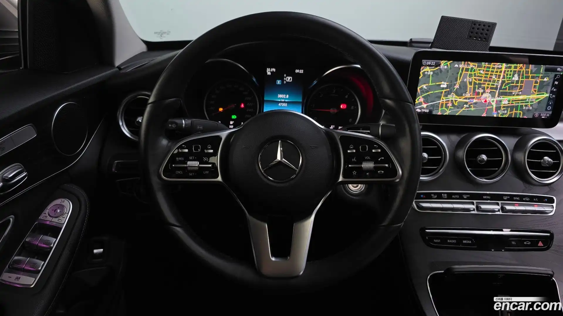 C-Class Mercedes-Benz 2019.6-OPTION-017