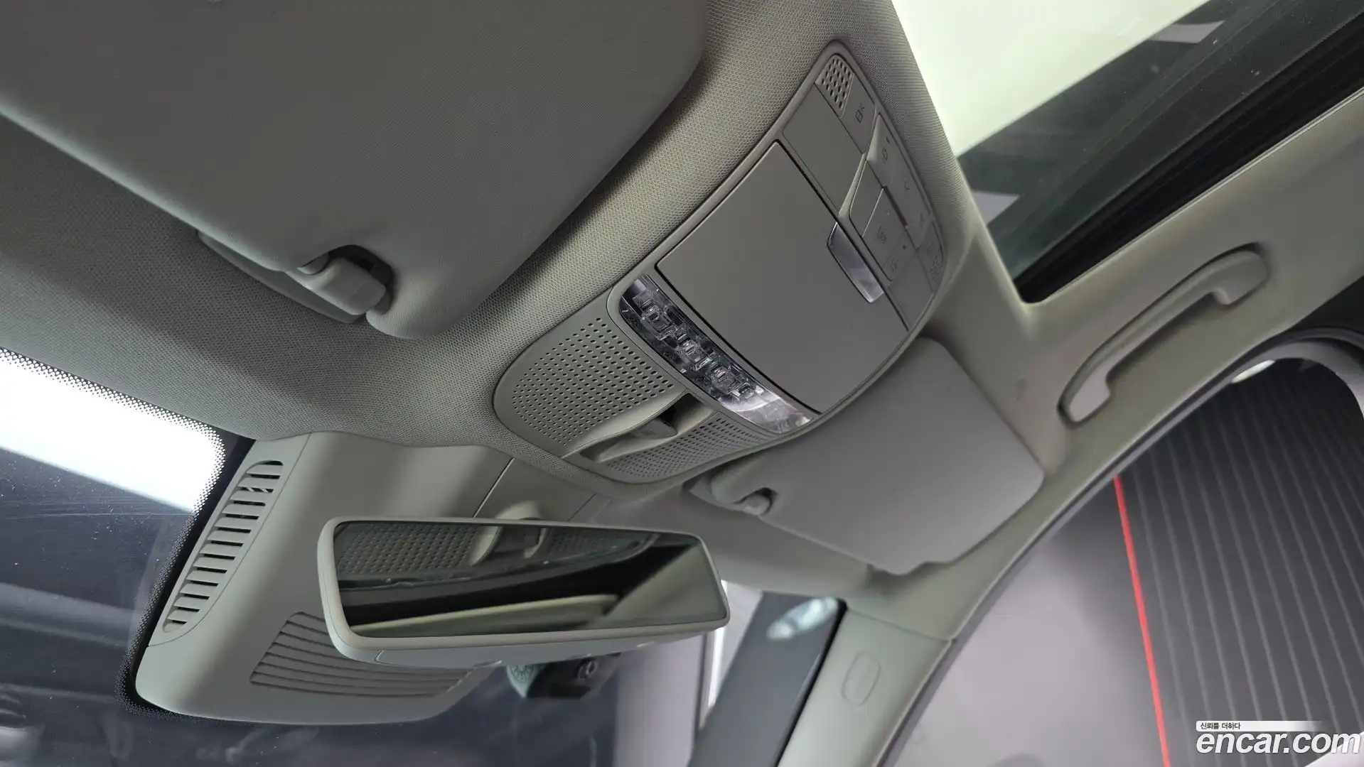 C-Class Mercedes-Benz 2019.6-OPTION-023