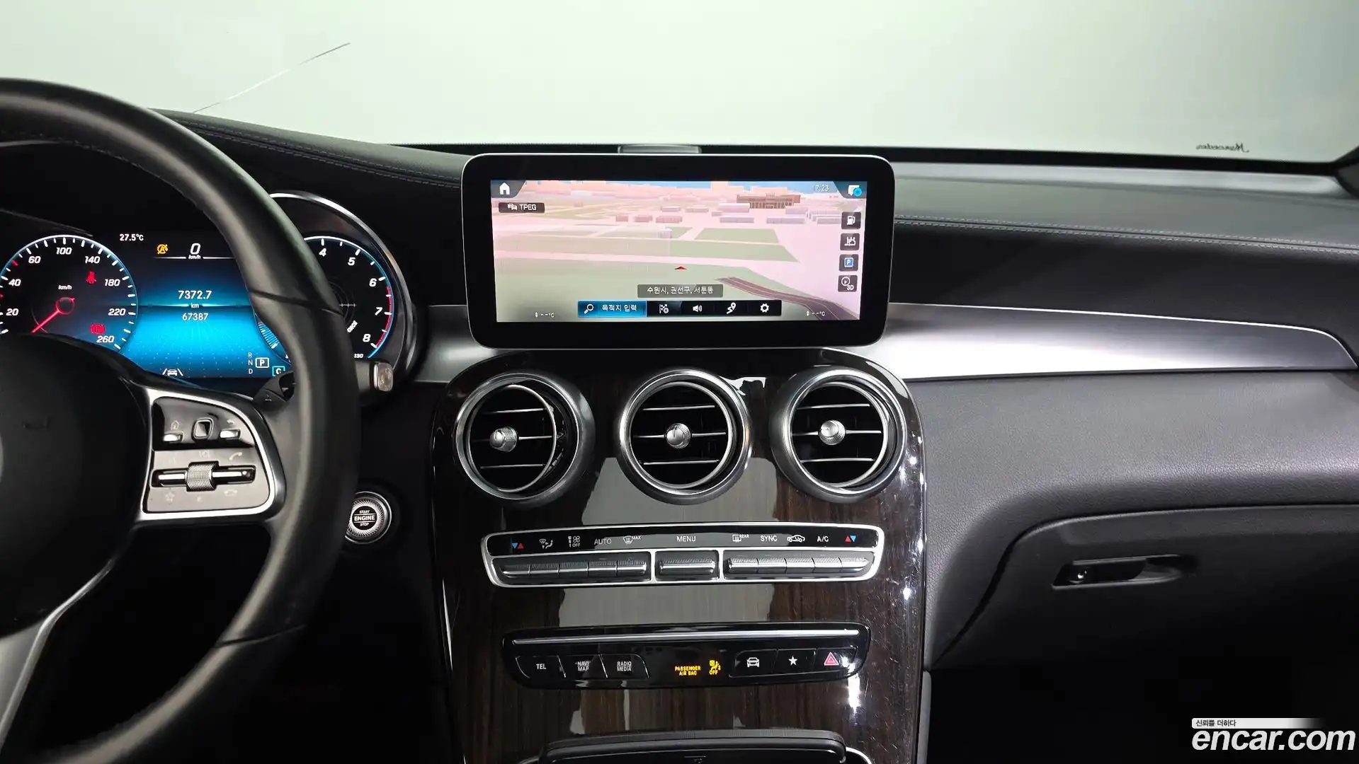 GLC-Class Mercedes-Benz 2020.0-OPTION-018