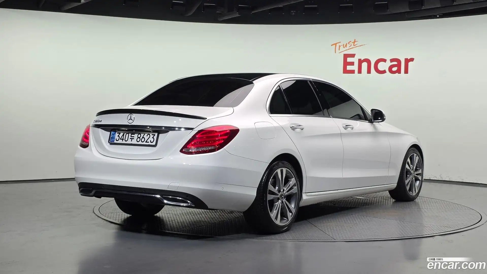 C-Class Mercedes-Benz 2018.0-OUTER-002
