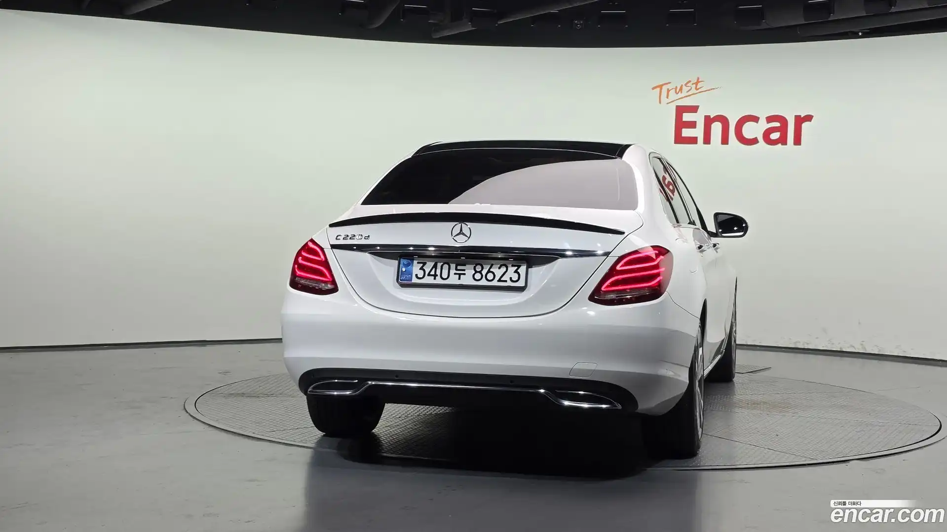C-Class Mercedes-Benz 2018.0-OUTER-004