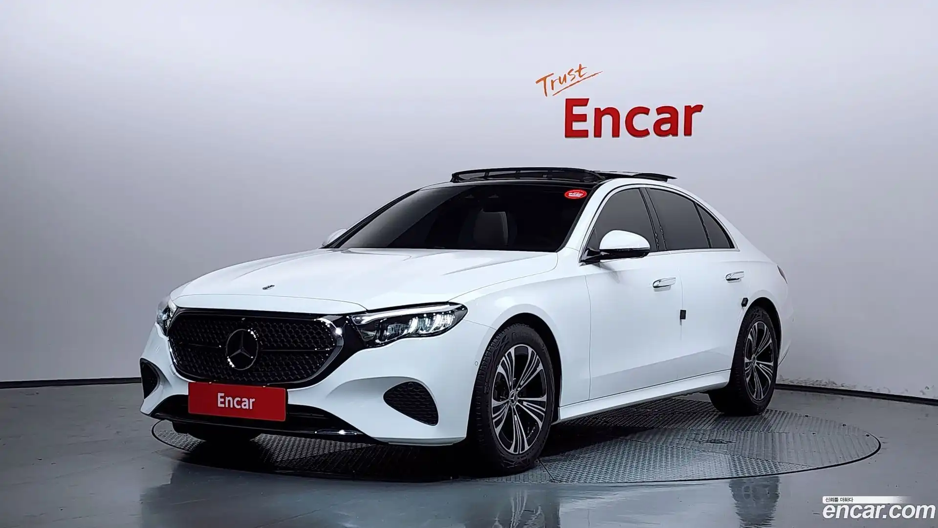 E-Class Mercedes-Benz 2025.3-OUTER-001