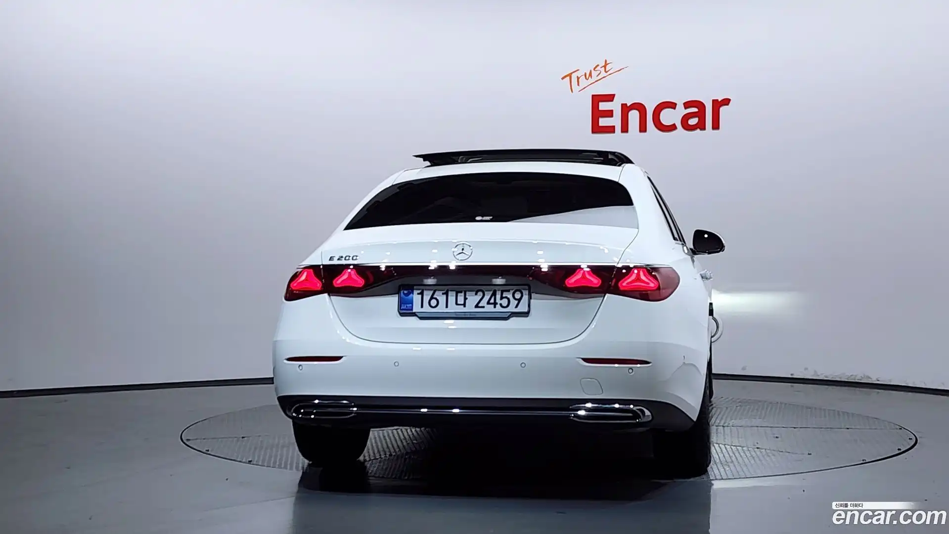 E-Class Mercedes-Benz 2025.3-OUTER-004