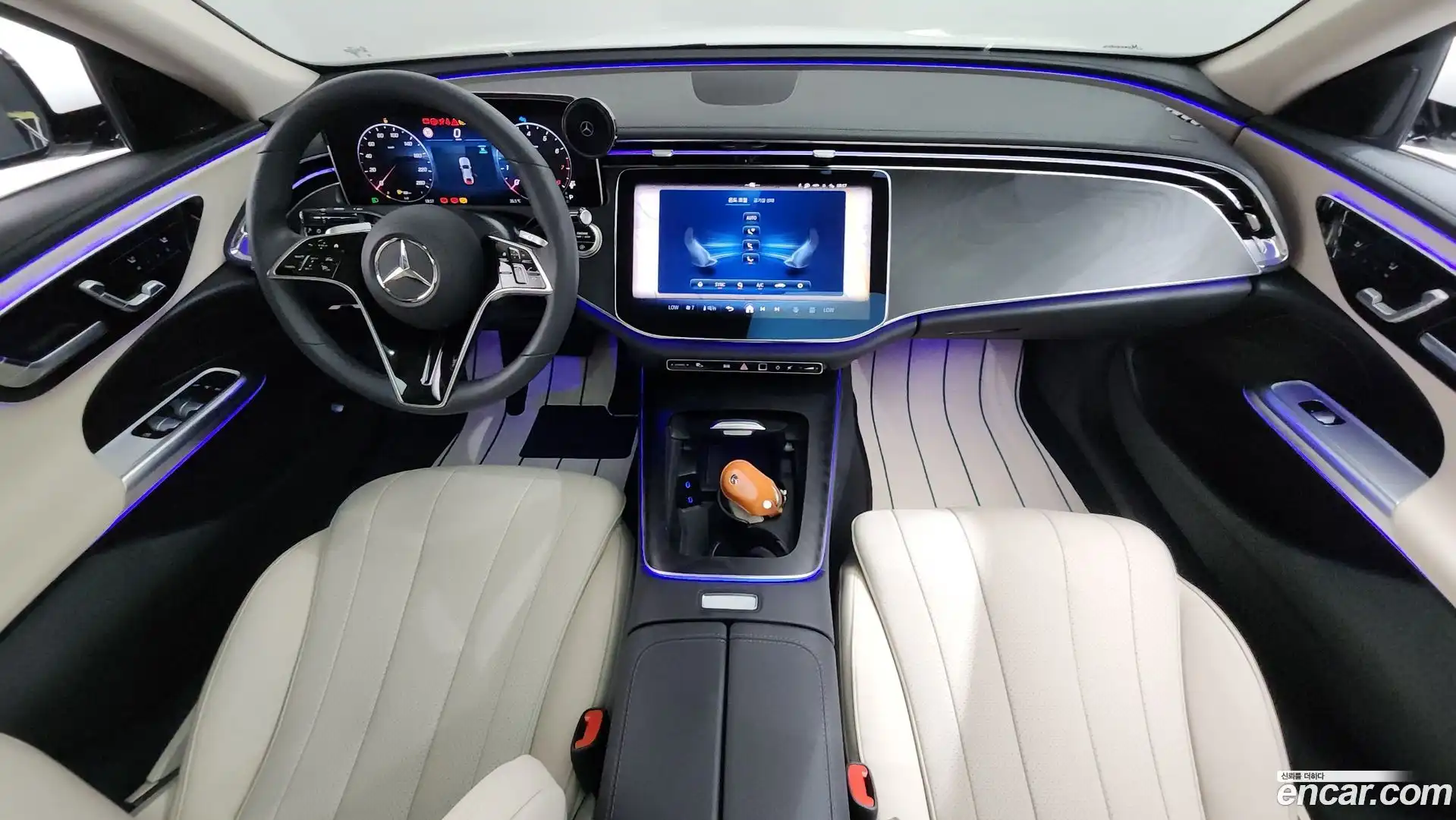 E-Class Mercedes-Benz 2025.3-INNER-007