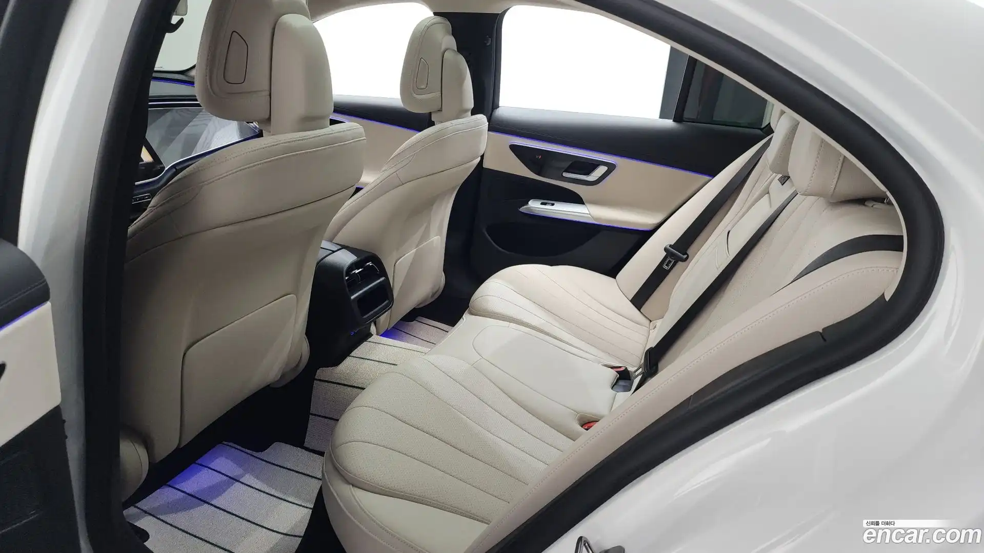 E-Class Mercedes-Benz 2025.3-OPTION-015