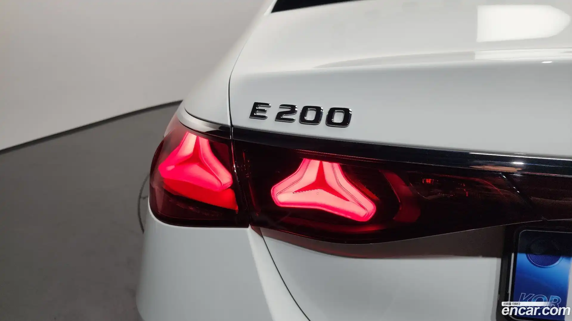 E-Class Mercedes-Benz 2025.3-OUTER-033