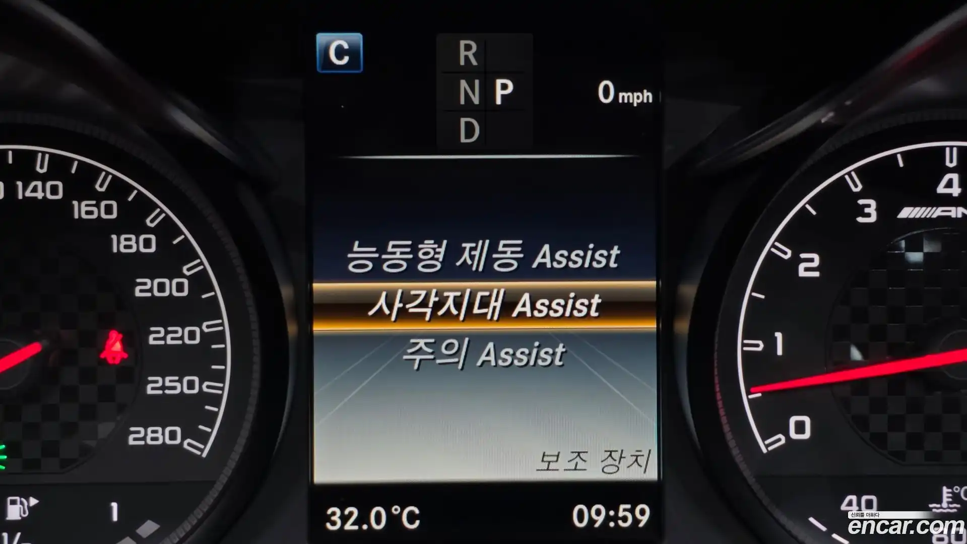 C-Class Mercedes-Benz 2018.2-OPTION-020