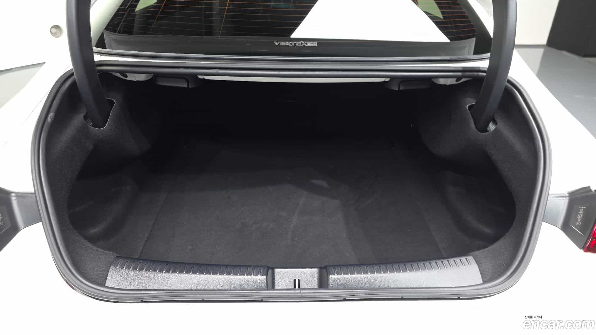CLA-Class Mercedes-Benz 2024.1-OPTION-024