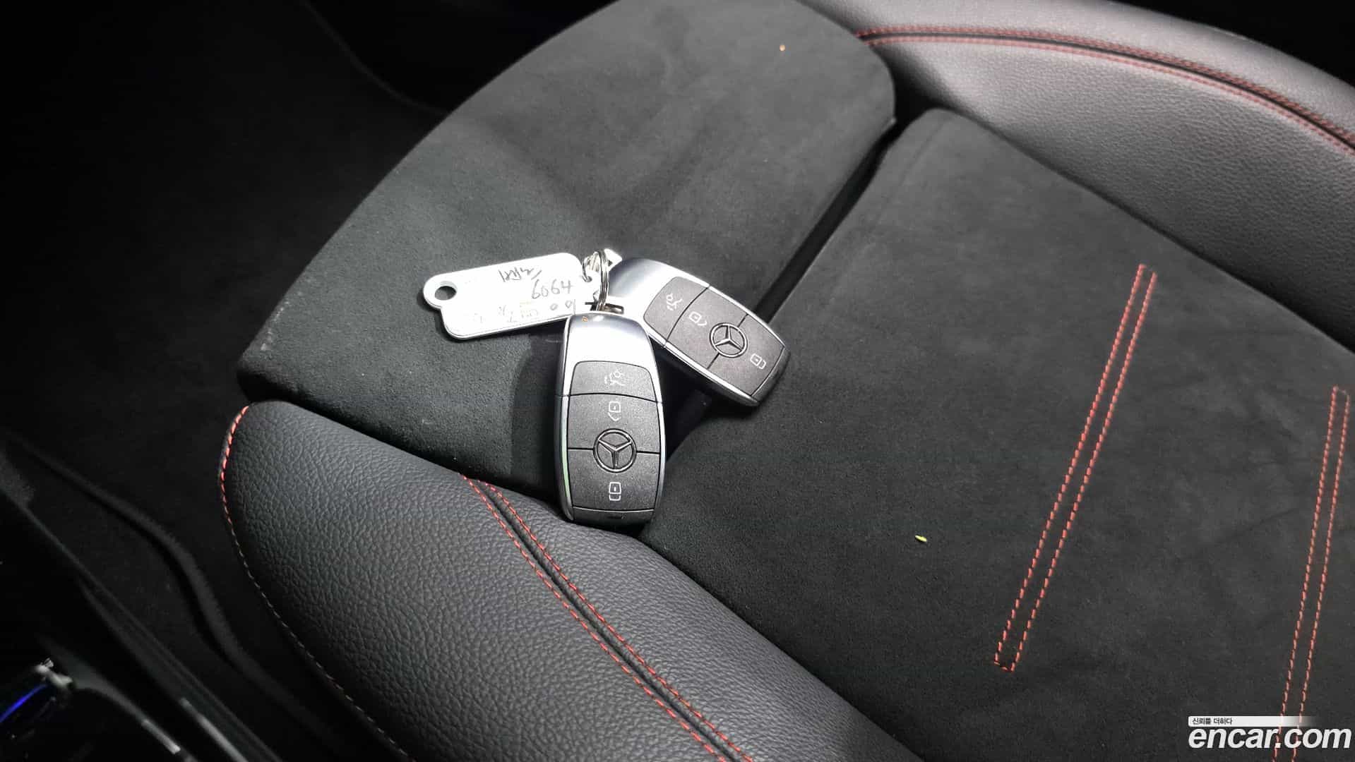 CLA-Class Mercedes-Benz 2024.1-OPTION-043