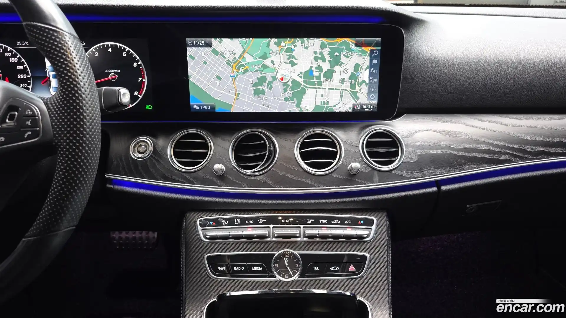 E-Class Mercedes-Benz 2016.8-OPTION-022