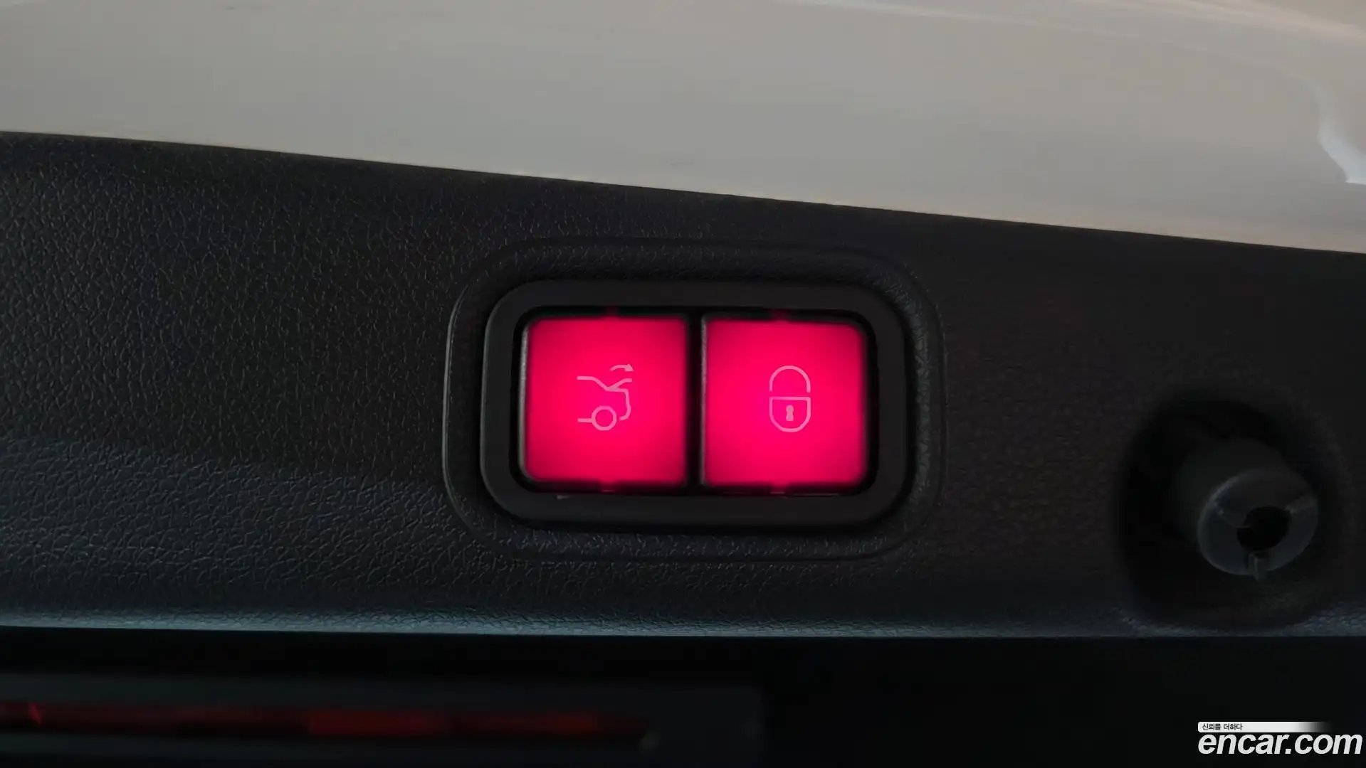 E-Class Mercedes-Benz 2016.8-OPTION-023