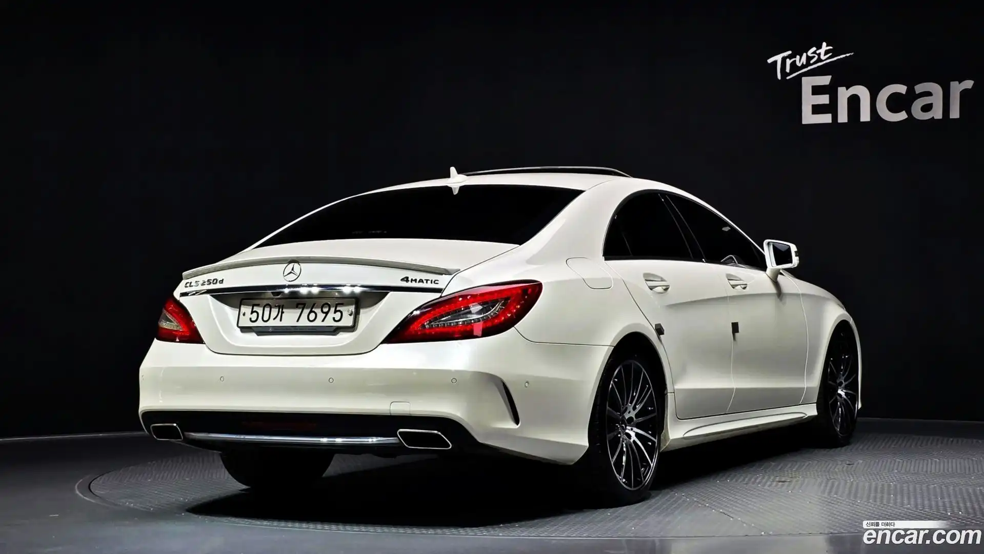 CLS-Class Mercedes-Benz 2017.8-OUTER-002