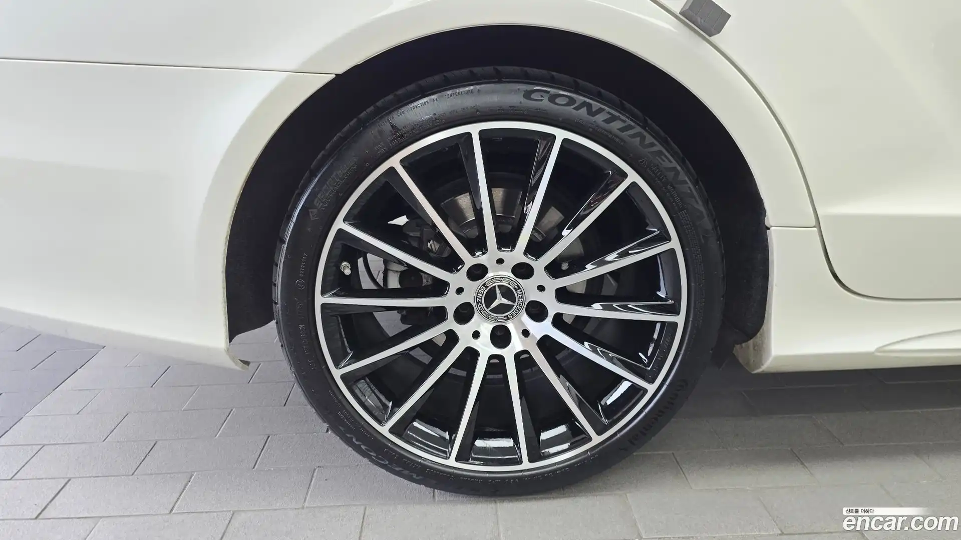 CLS-Class Mercedes-Benz 2017.8-OUTER-005