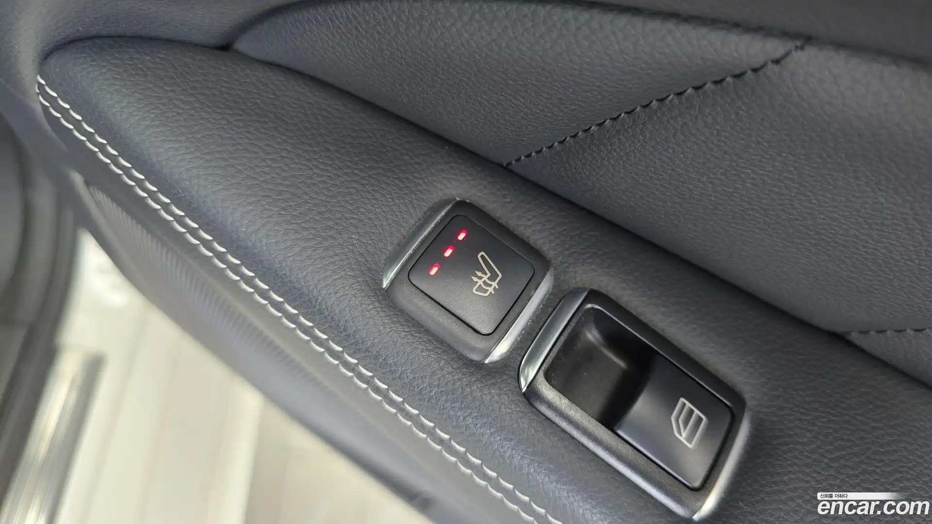 CLS-Class Mercedes-Benz 2017.8-OPTION-022