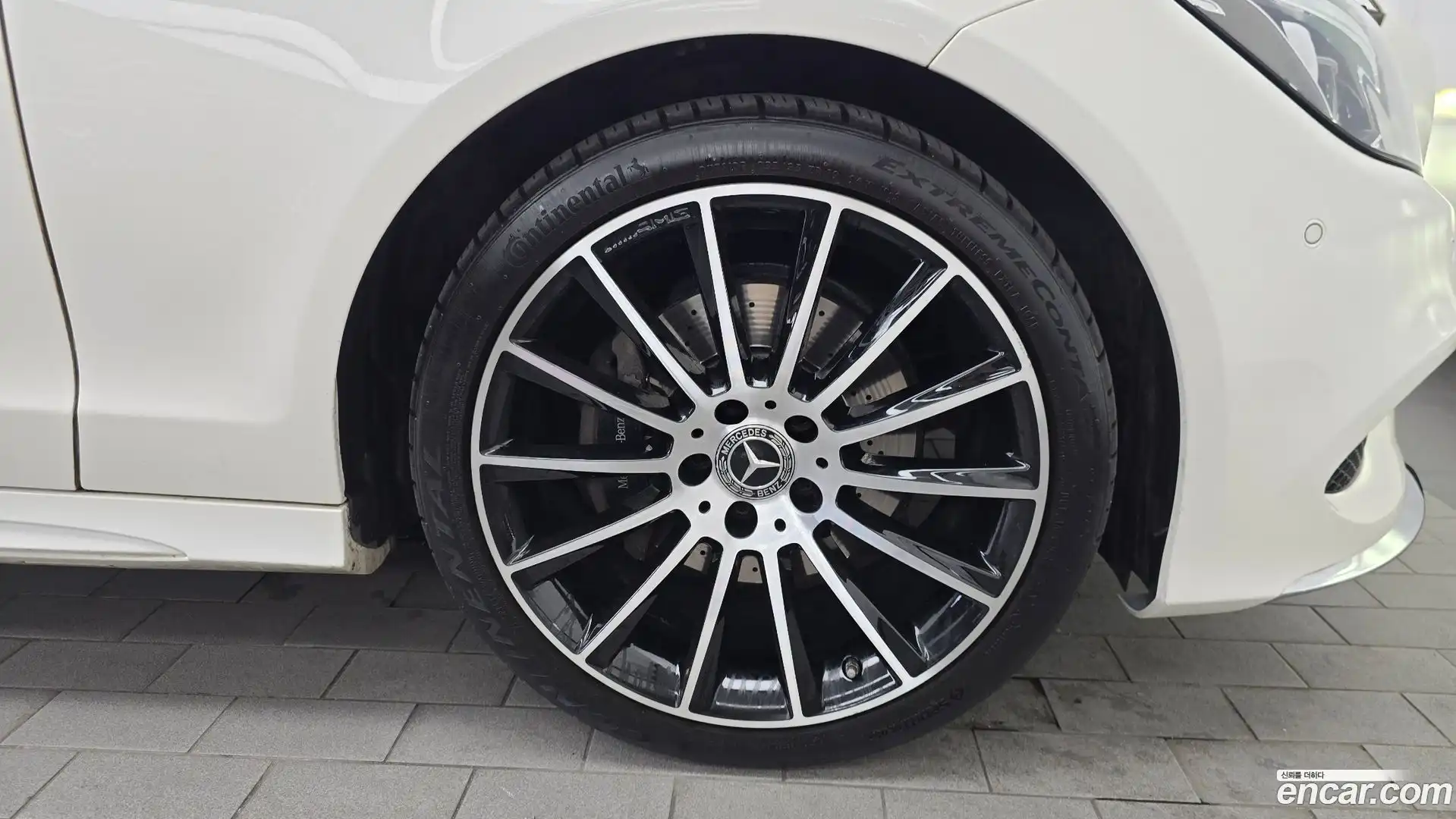 CLS-Class Mercedes-Benz 2017.8-OUTER-031