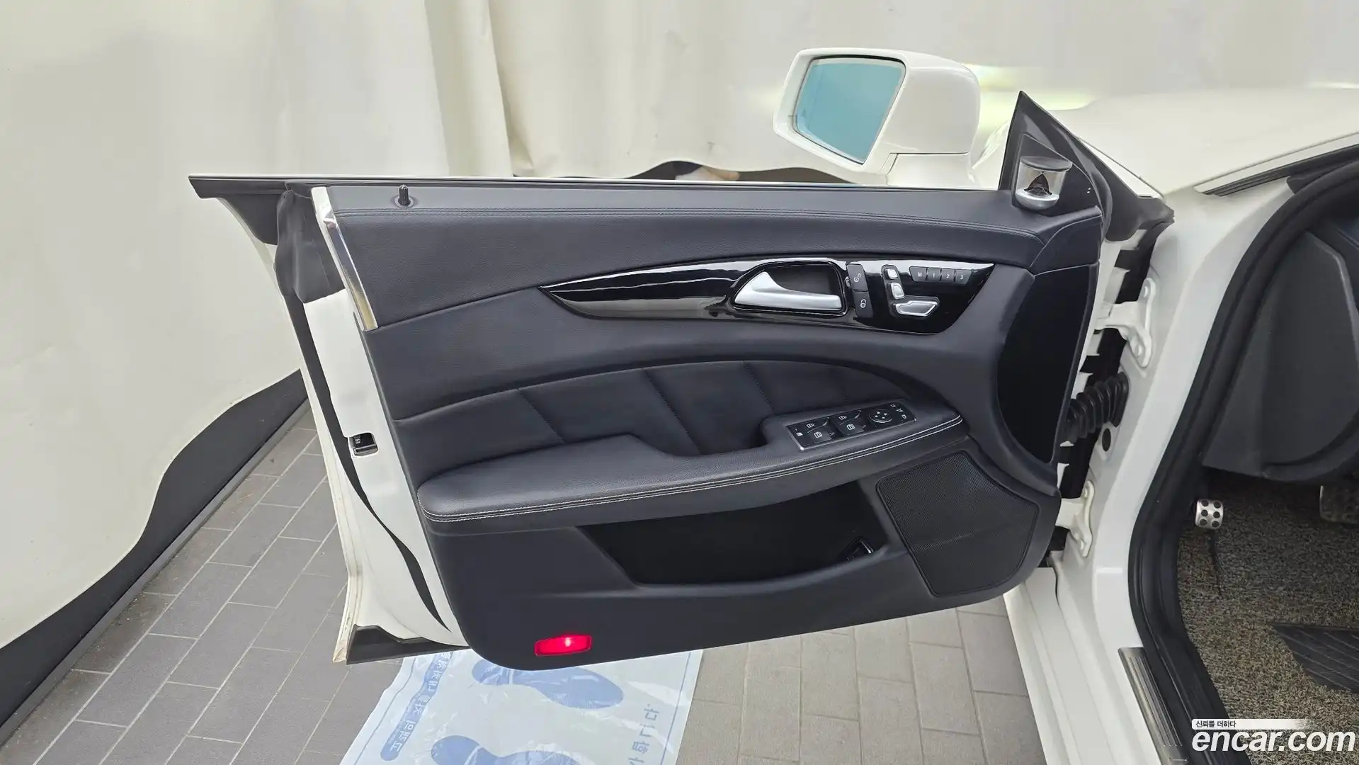 CLS-Class Mercedes-Benz 2017.8-INNER-034