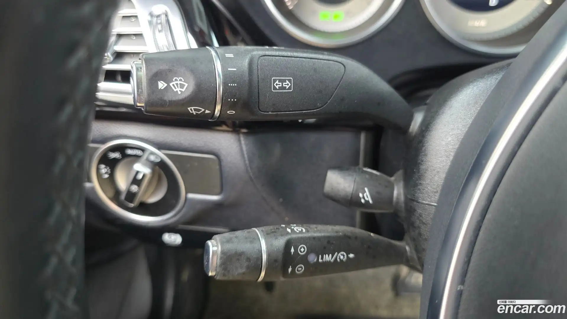 CLS-Class Mercedes-Benz 2017.8-OPTION-040