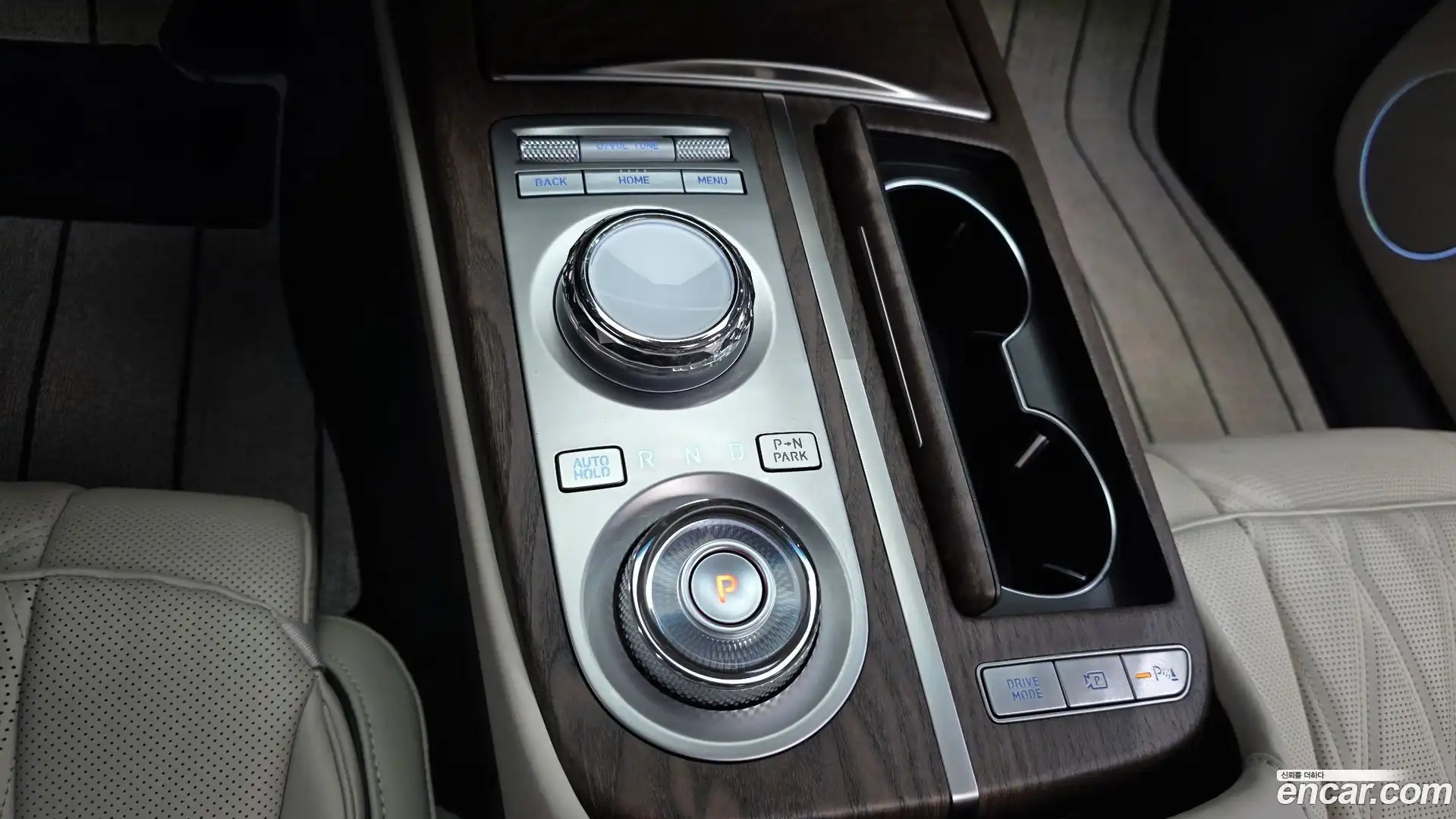 G80 Genesis 2023.0-INNER-009