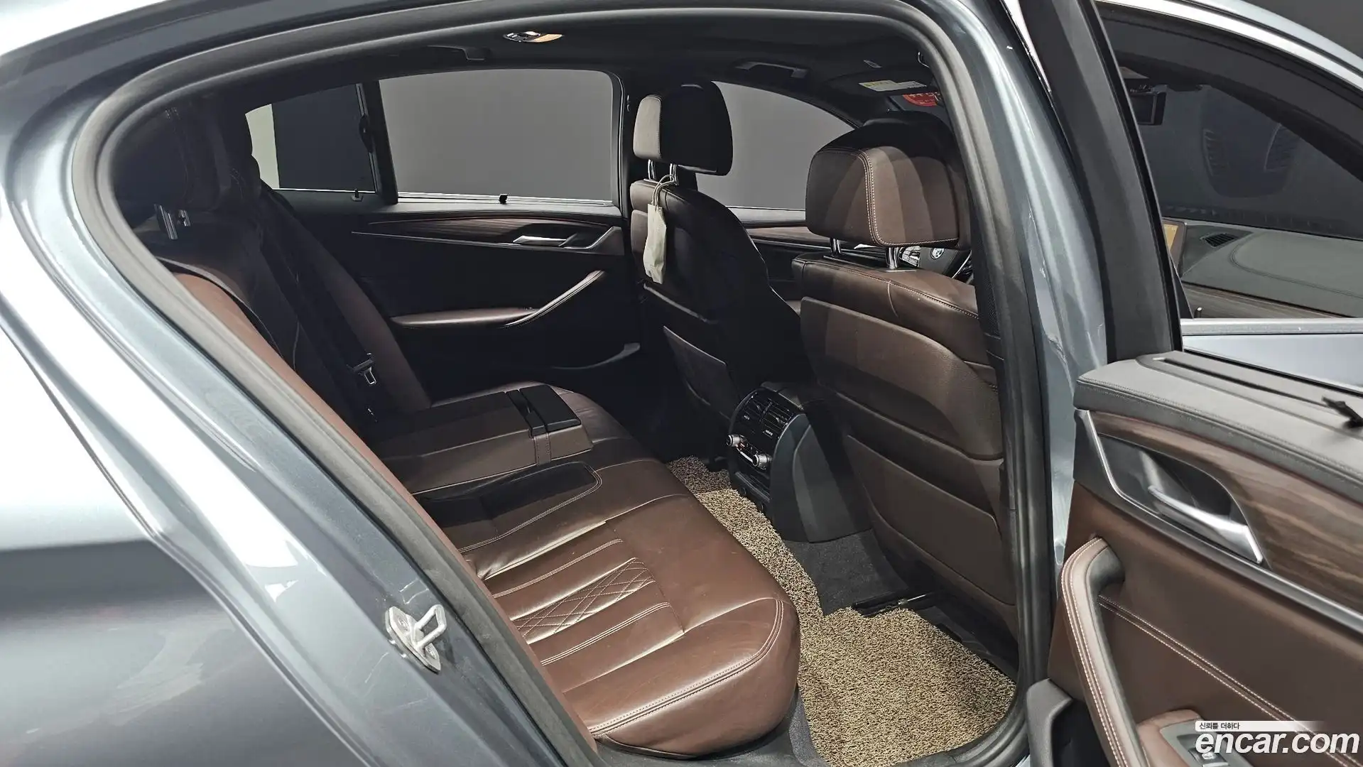 5-Series BMW 2018.1-INNER-036
