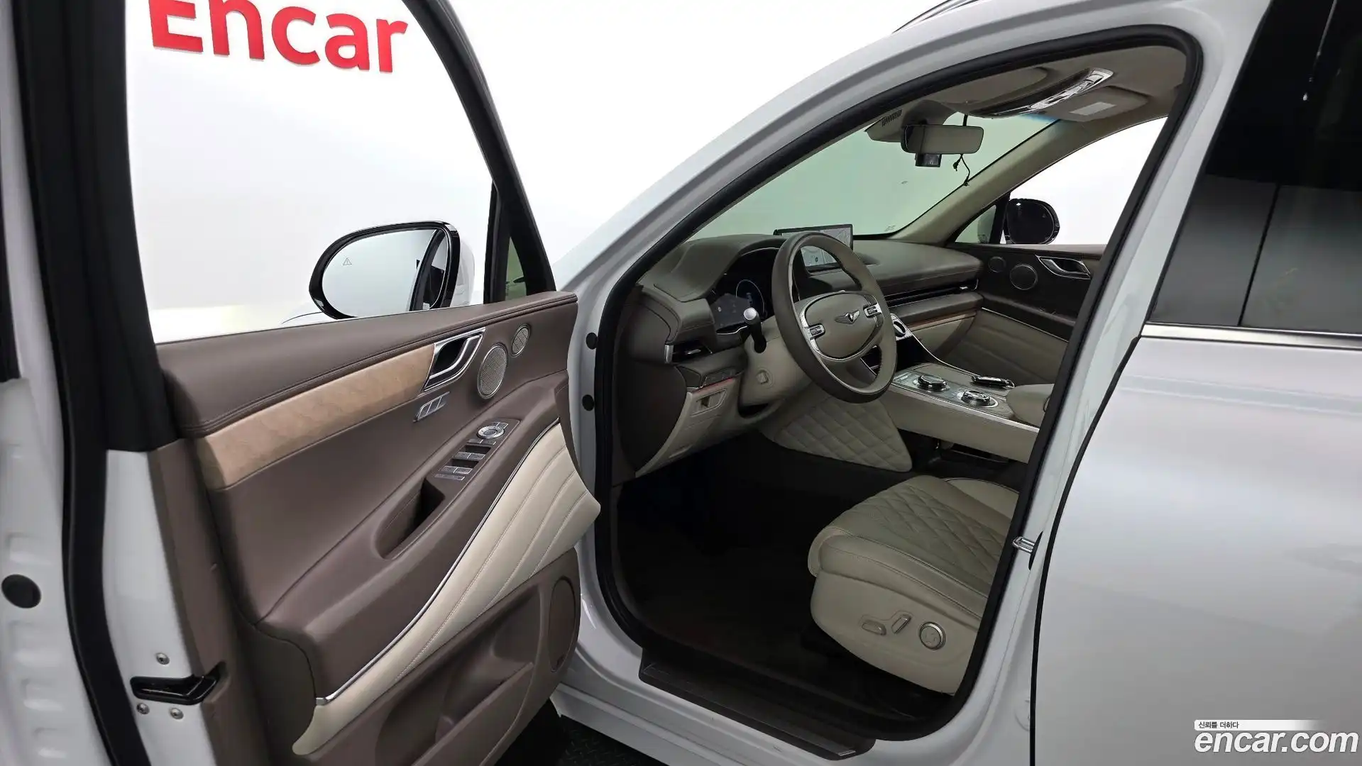 GV80 Genesis 2023.2-INNER-010