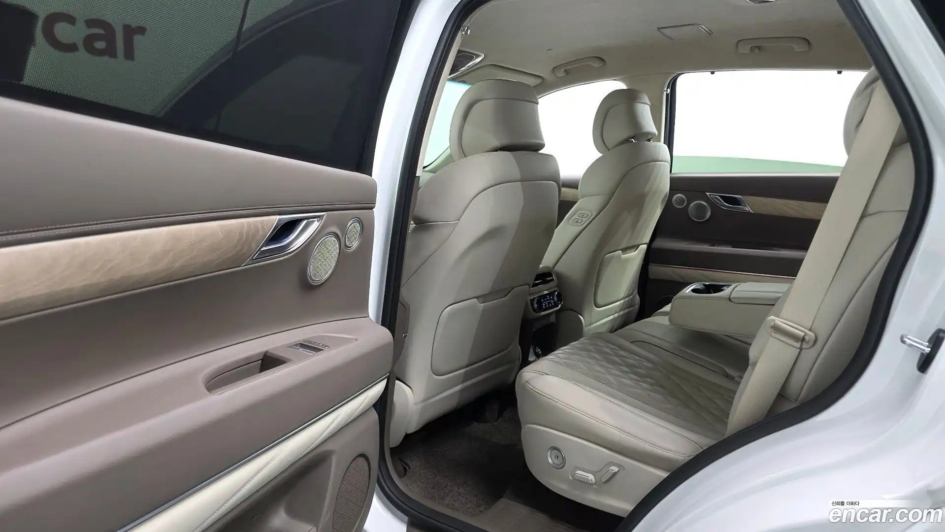 GV80 Genesis 2023.2-OPTION-015