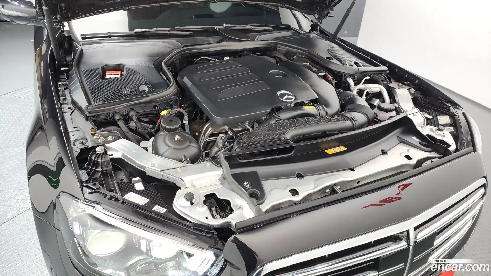 E-Class Mercedes-Benz 2023.8-OUTER-006