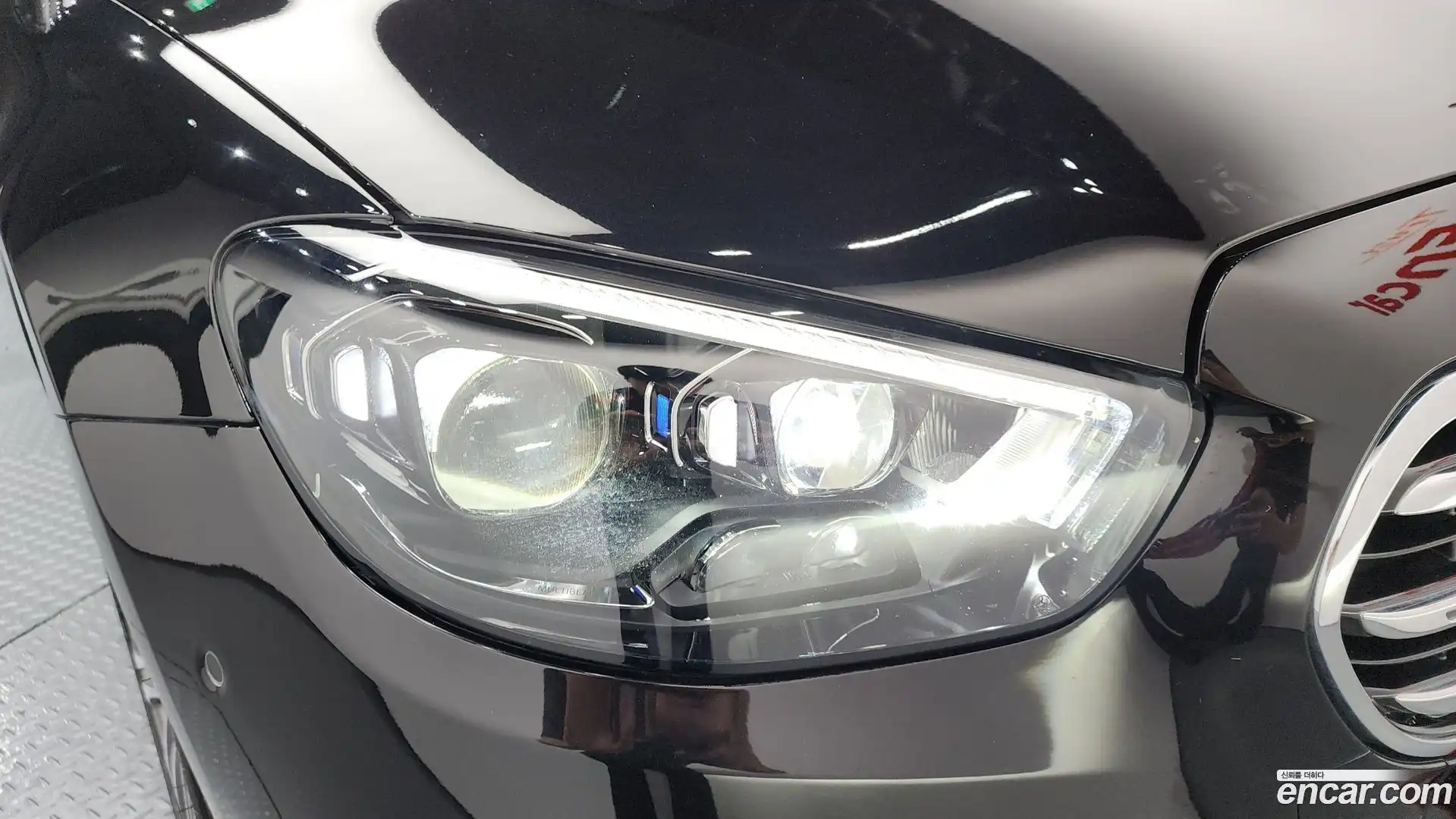E-Class Mercedes-Benz 2023.8-OUTER-032