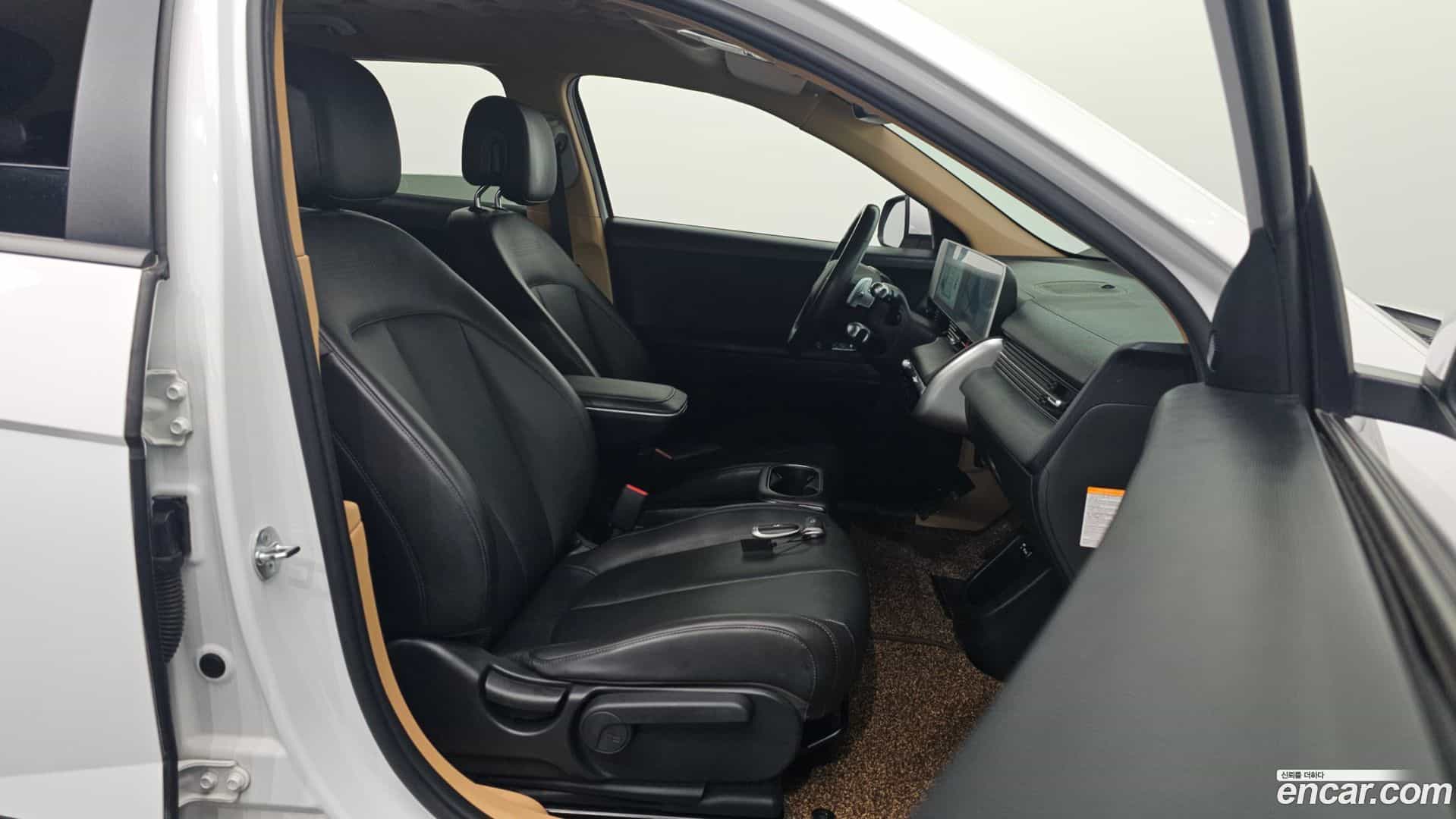 Ioniq5 Hyundai 2023.1-INNER-036
