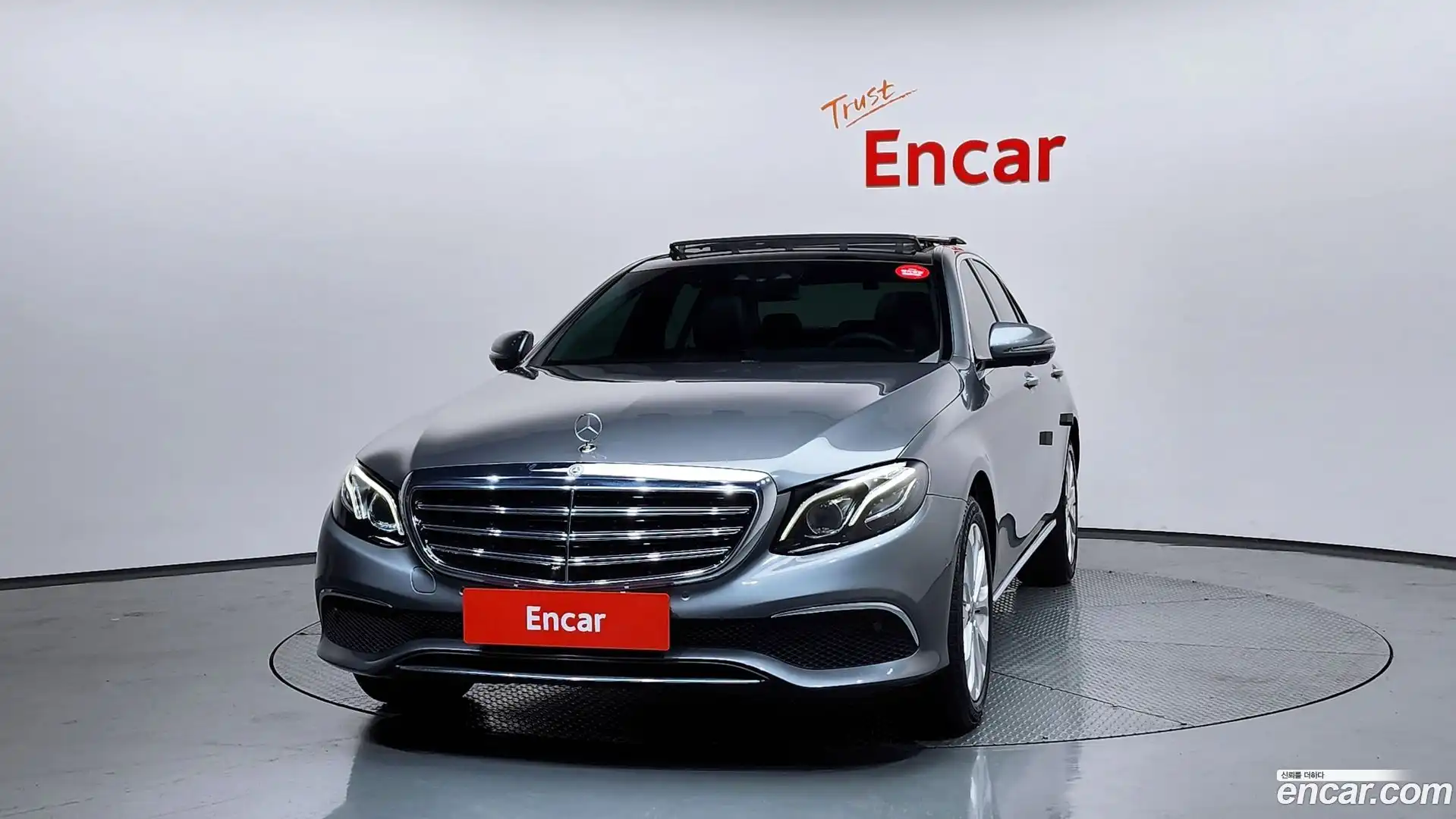 E-Class Mercedes-Benz 2019.0-OUTER-003
