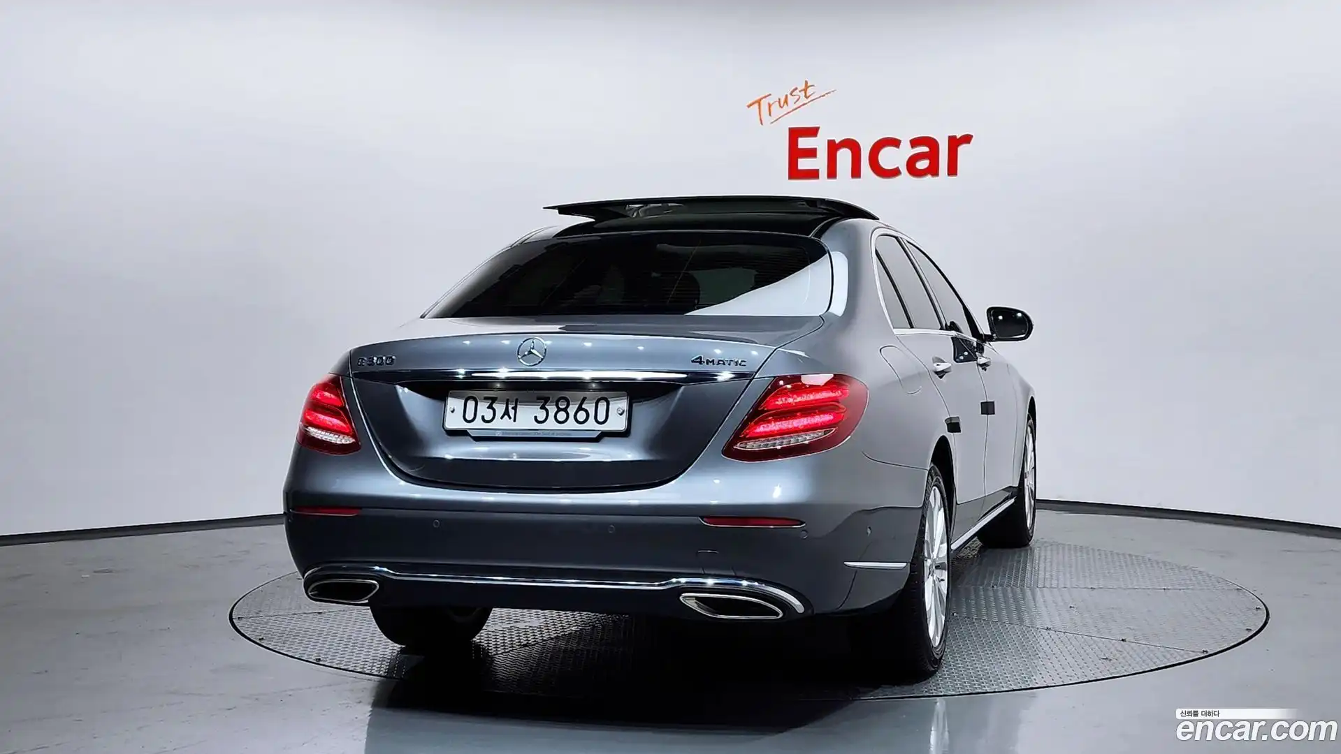 E-Class Mercedes-Benz 2019.0-OUTER-004