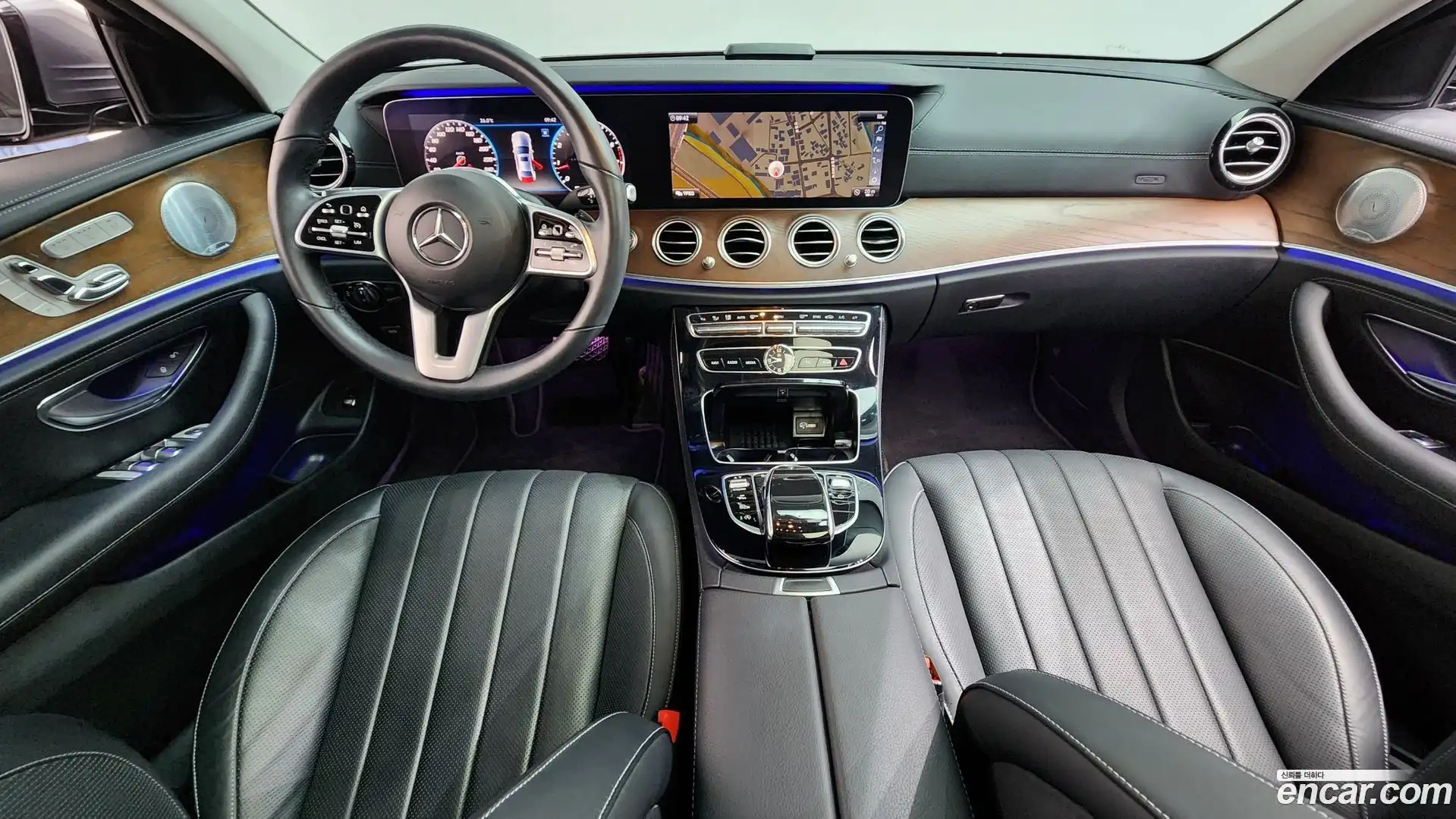 E-Class Mercedes-Benz 2019.0-INNER-007