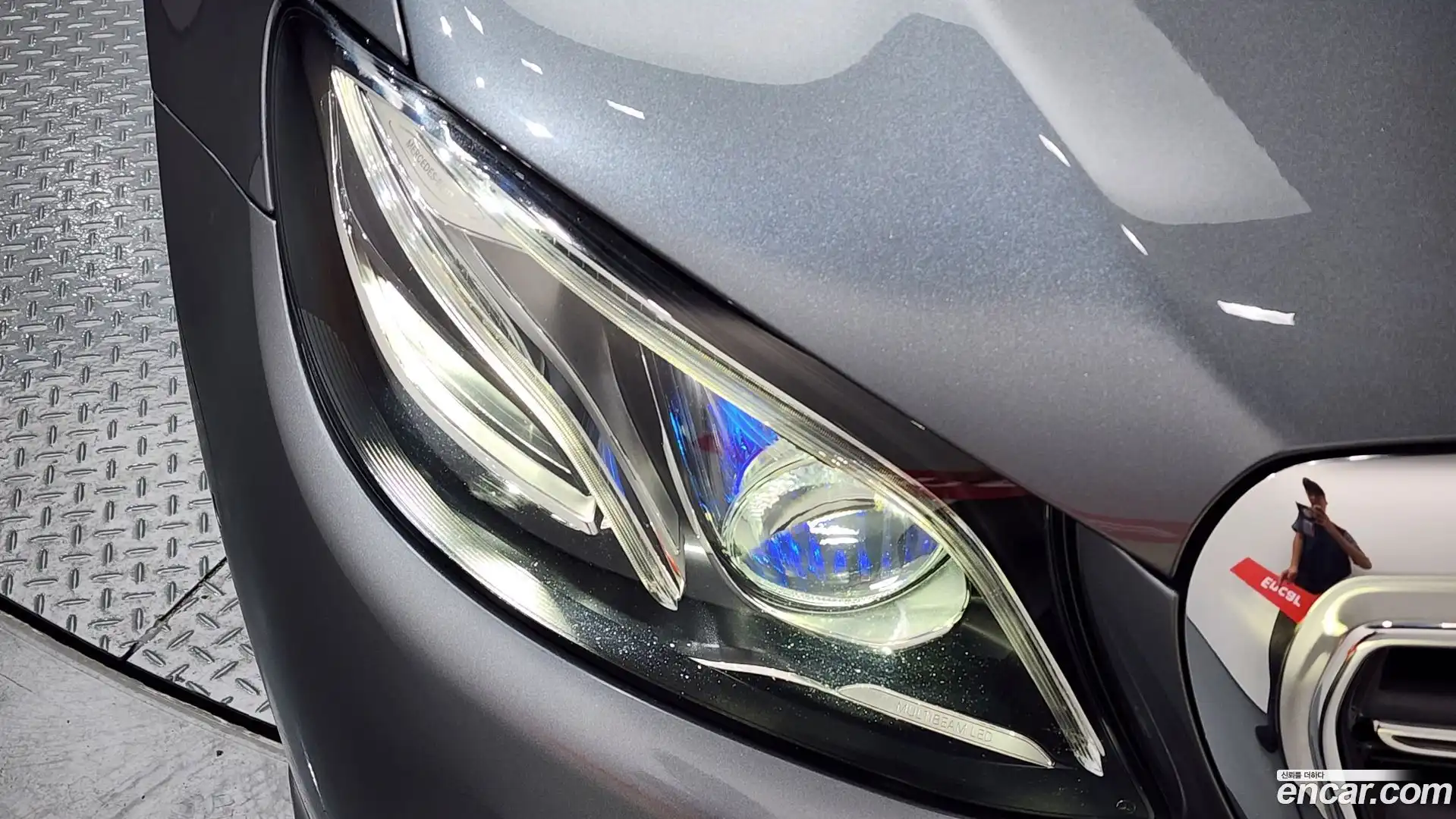 E-Class Mercedes-Benz 2019.0-OUTER-032